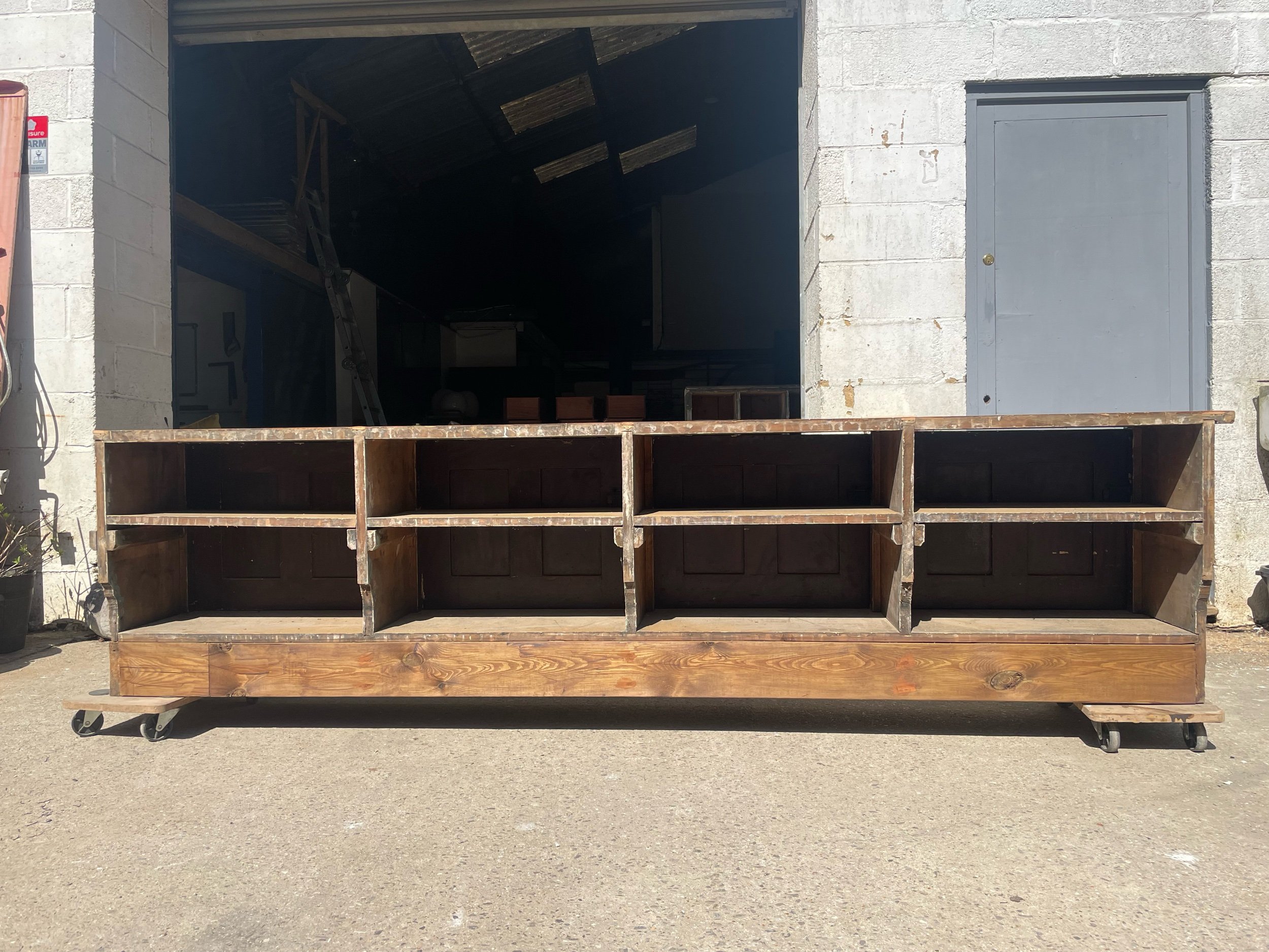 Georgian Dresser Base