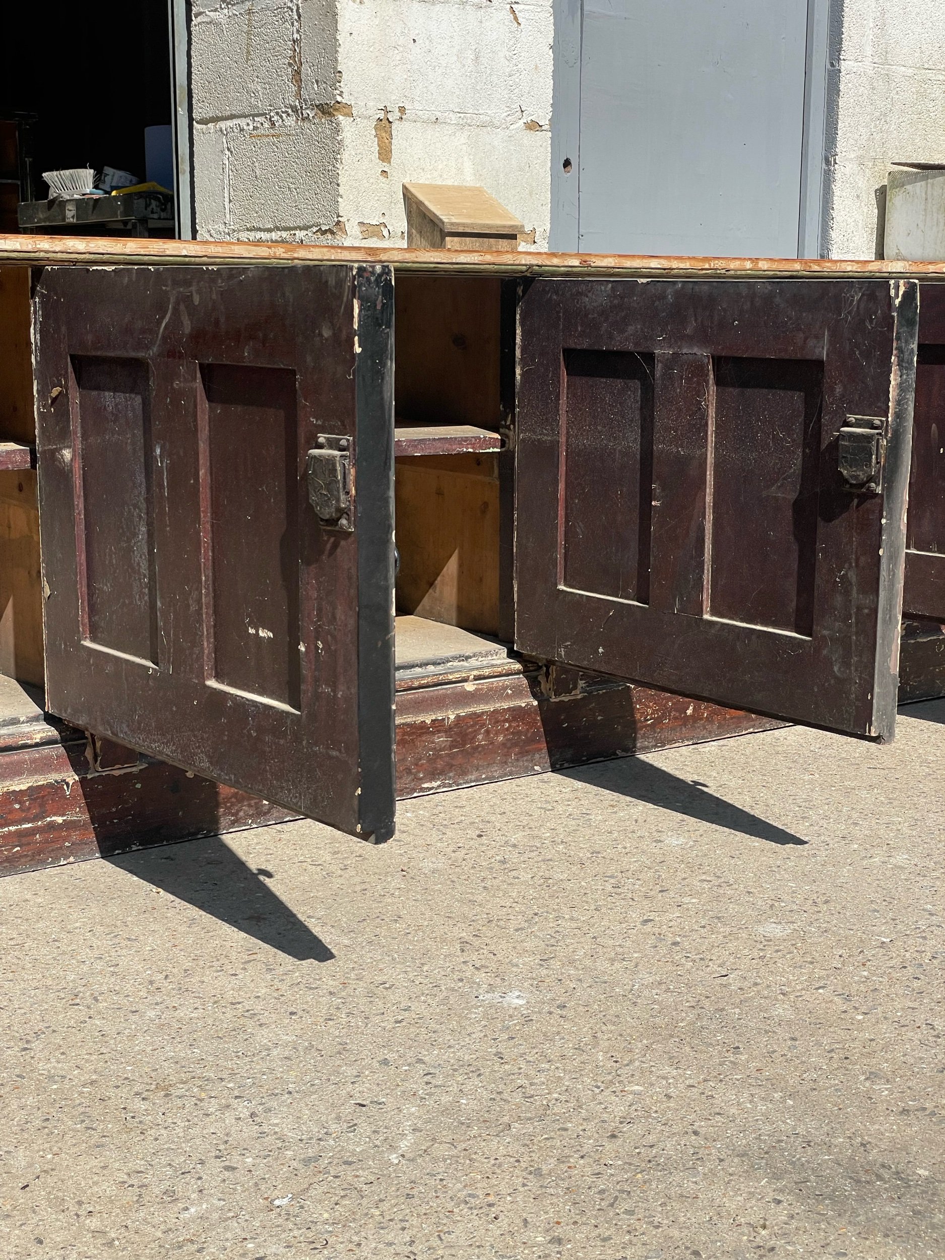 Georgian Dresser Base