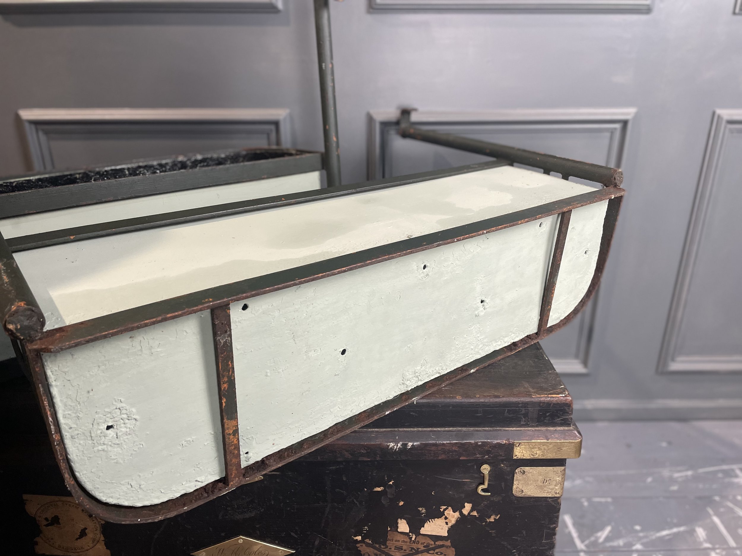 Art Deco Balcony Wall Planters