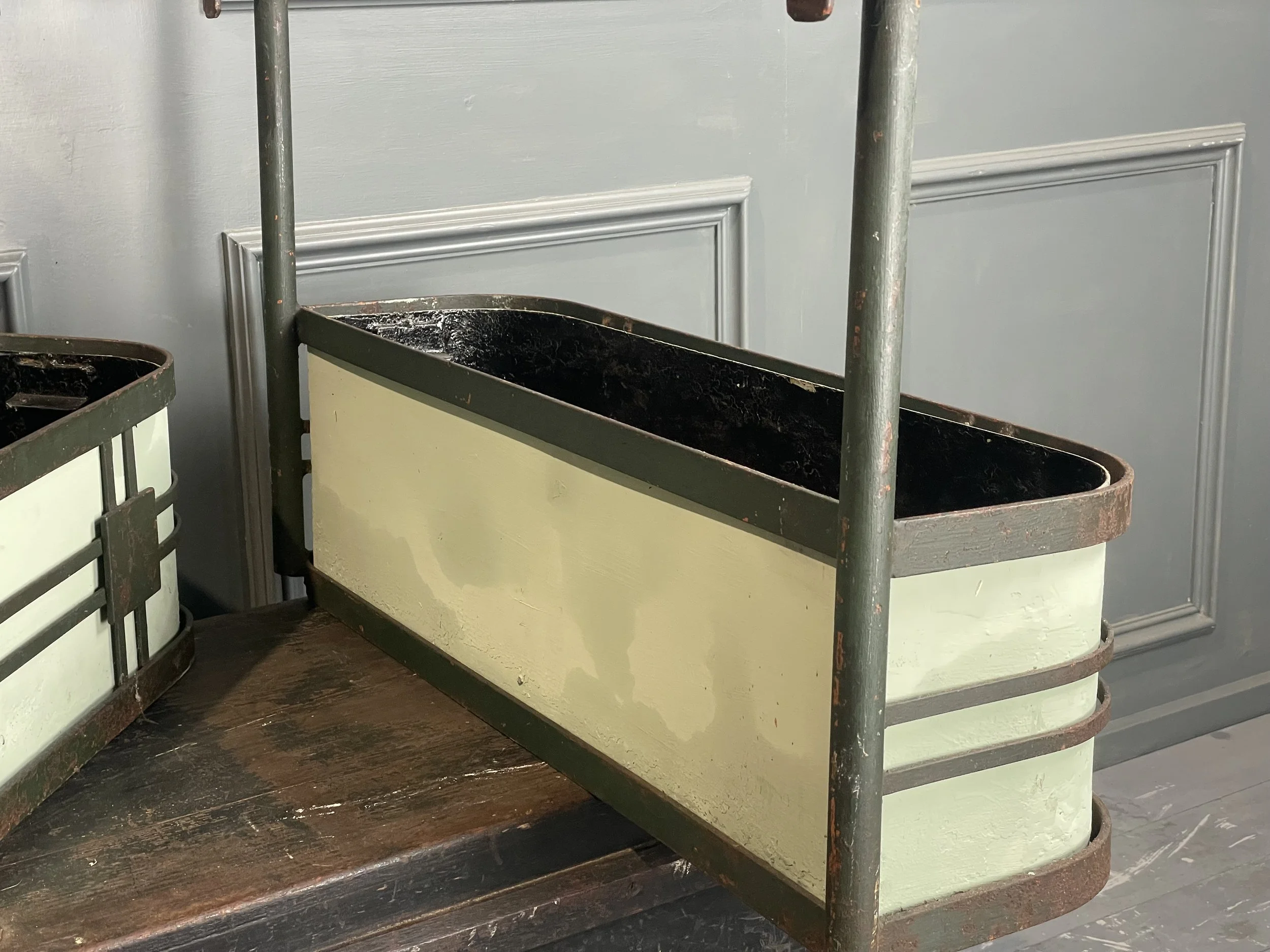 Art Deco Balcony Wall Planters