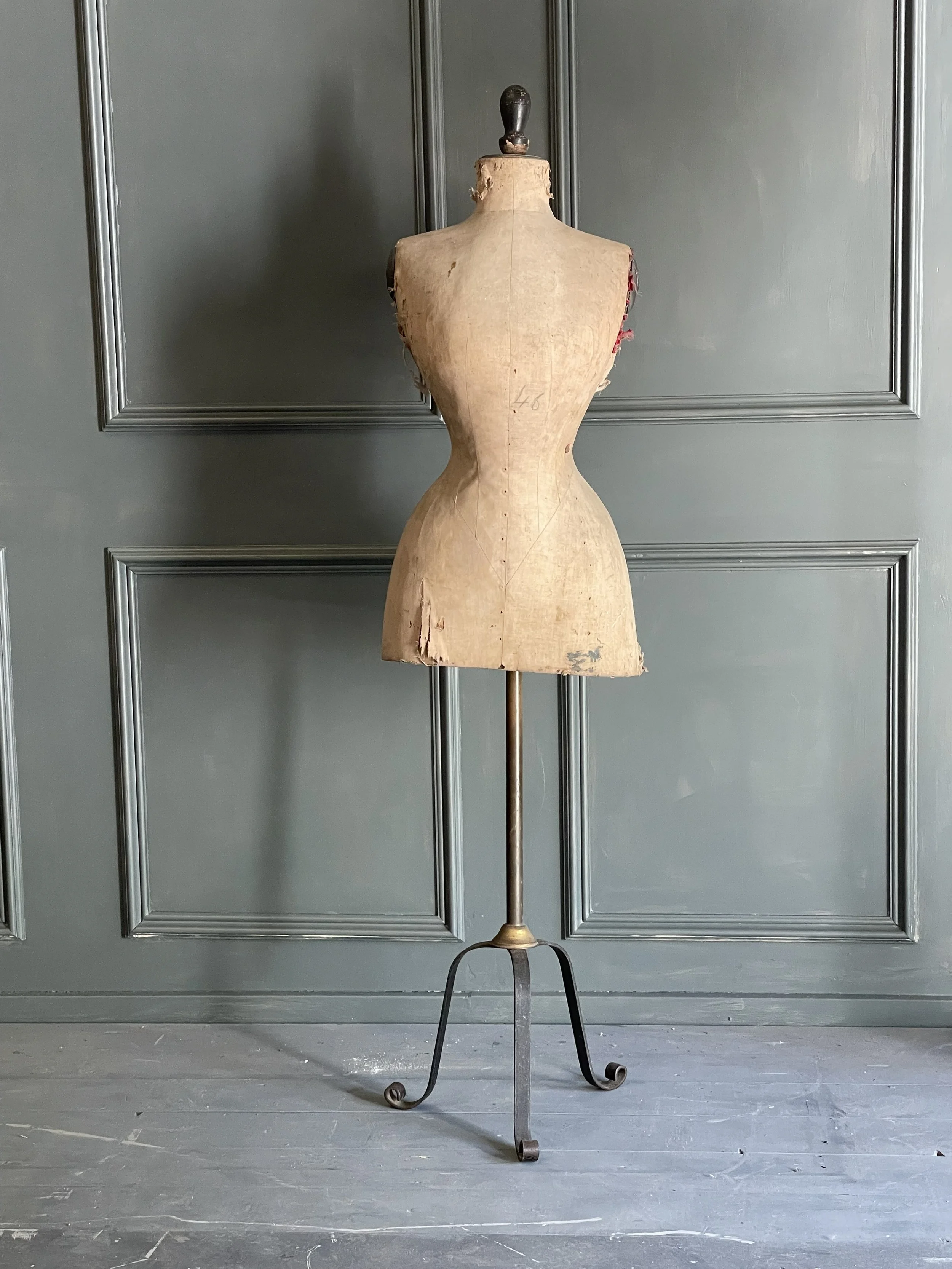 Antique Wasp Waist Mannequin