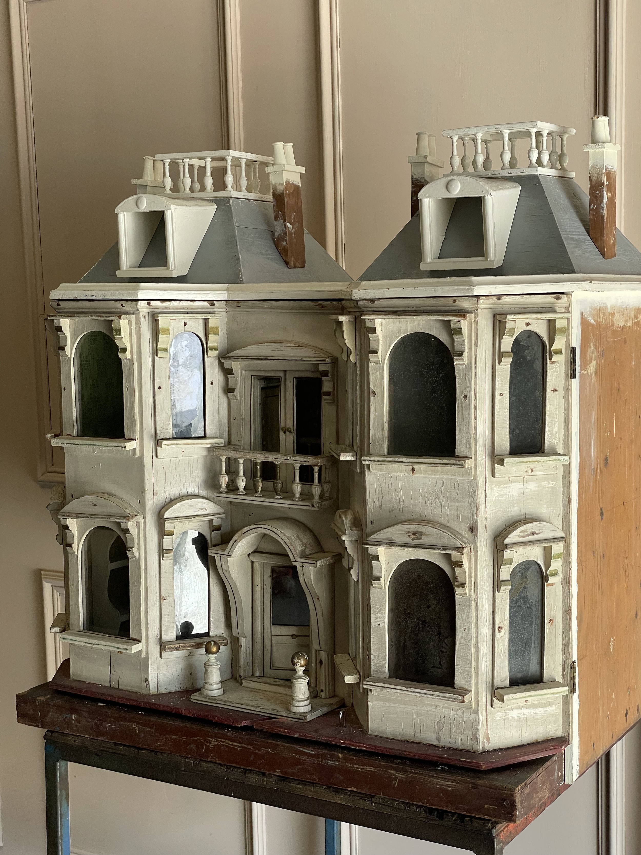 G & J Lines Ltd Dolls House, English 1909