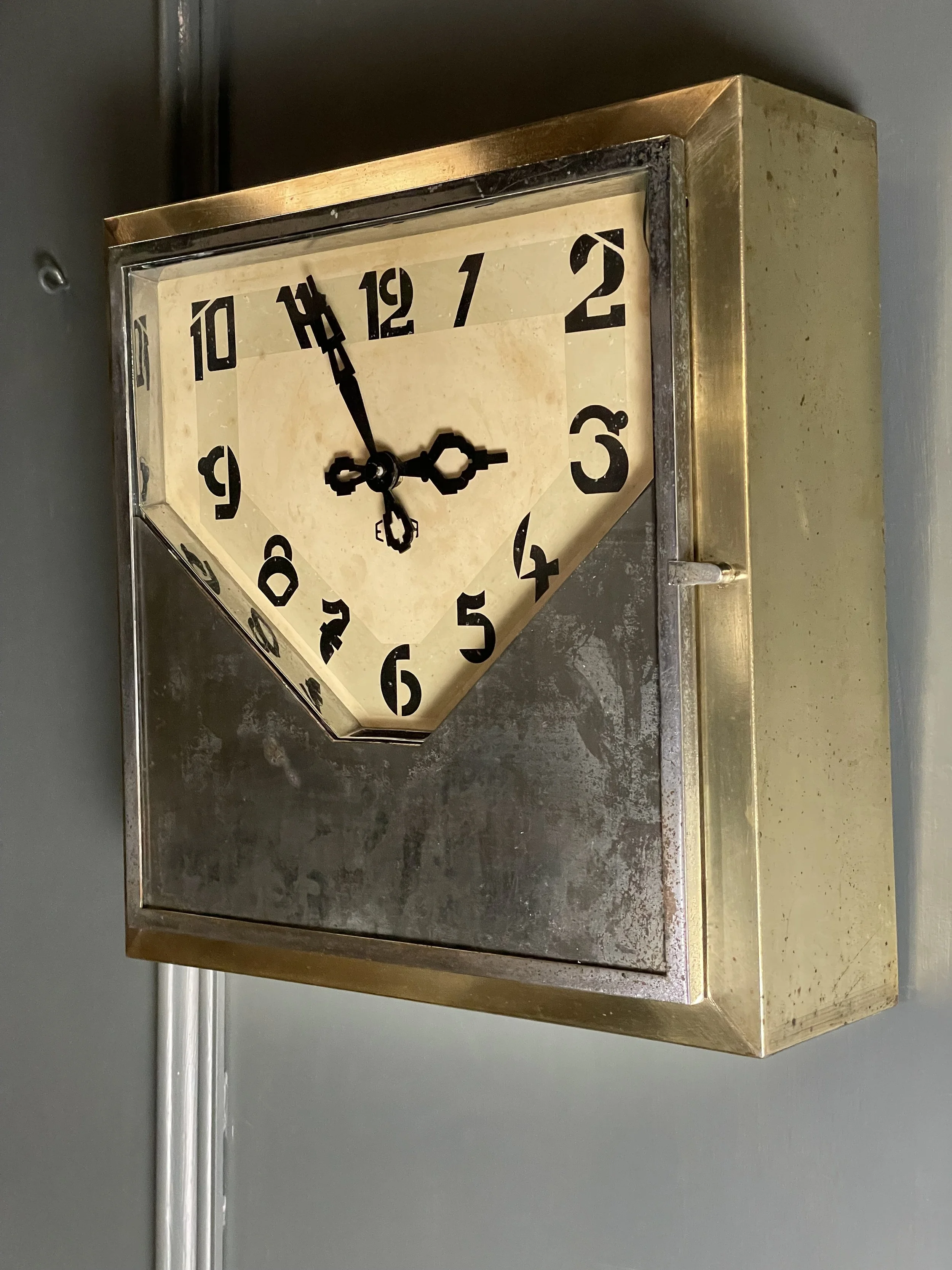 1930s Art Deco Clock