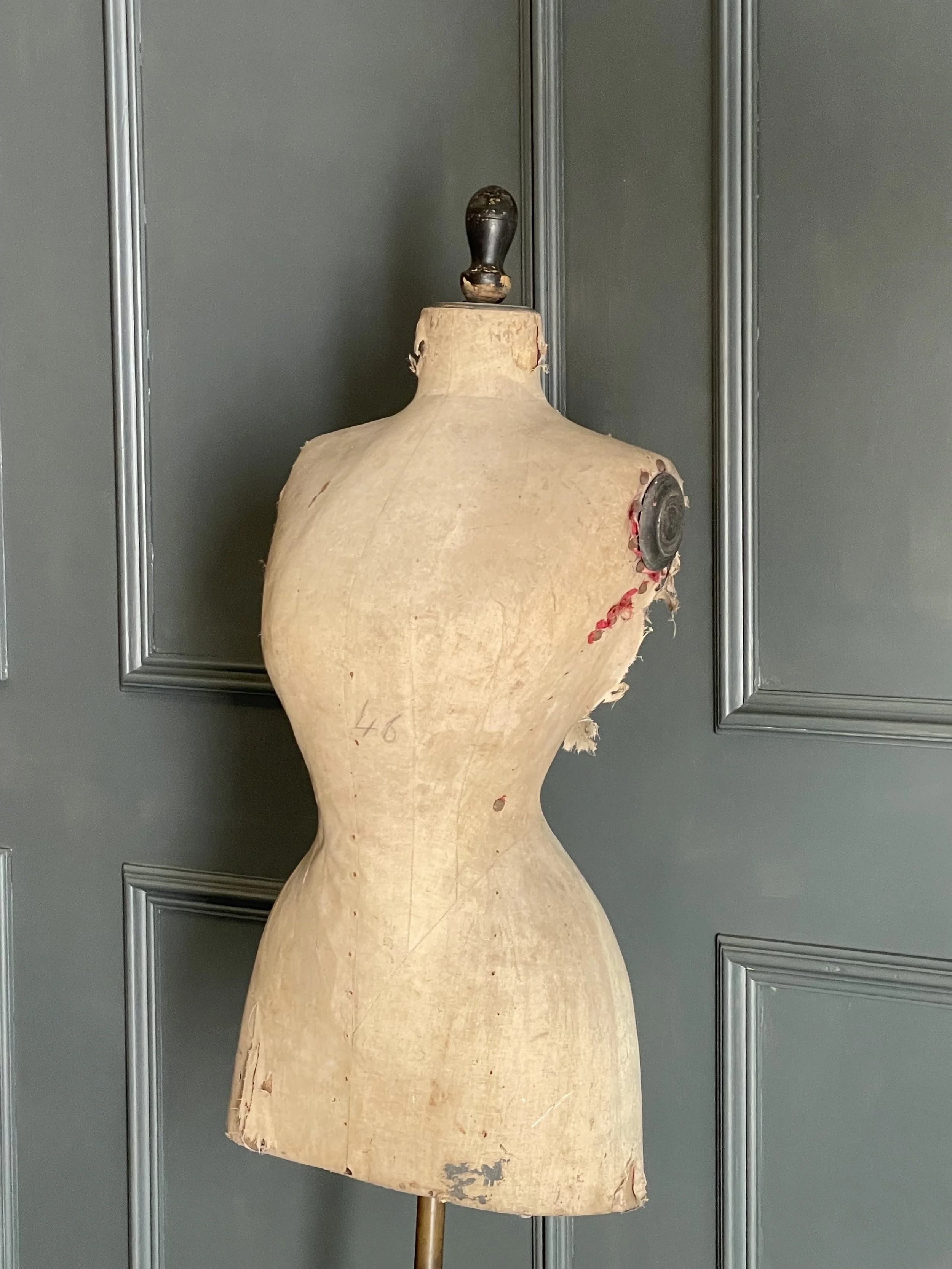Antique Wasp Waist Mannequin