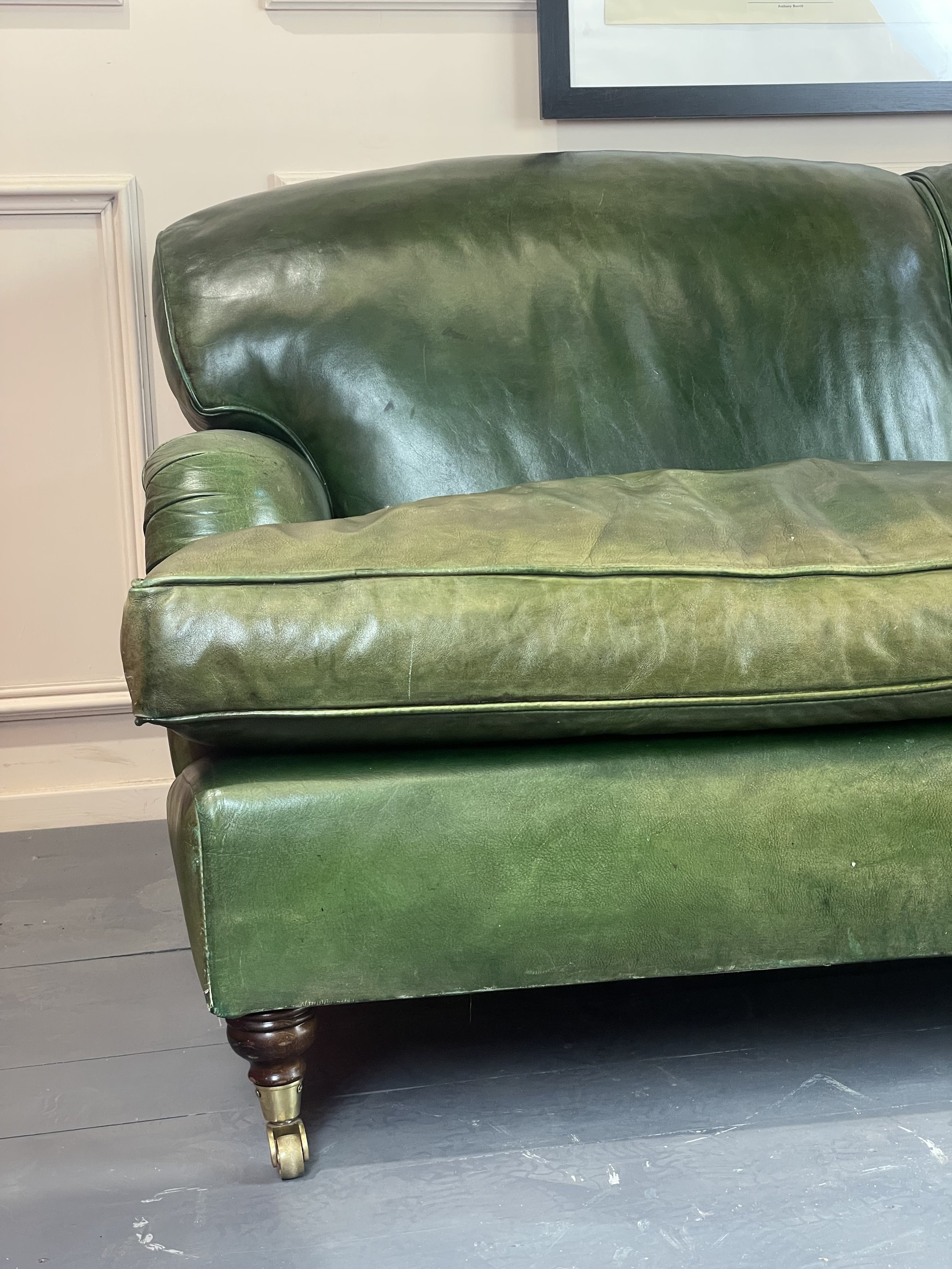 Green Leather 2.5 Seat Sofa