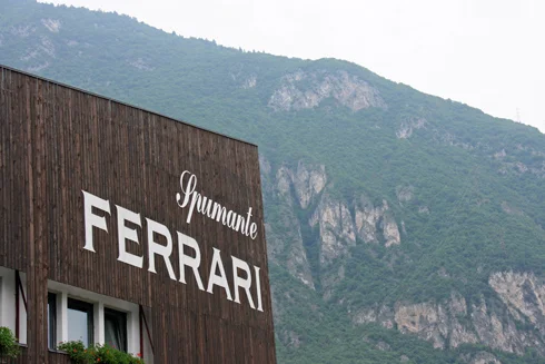 Ferrari_ext_8248