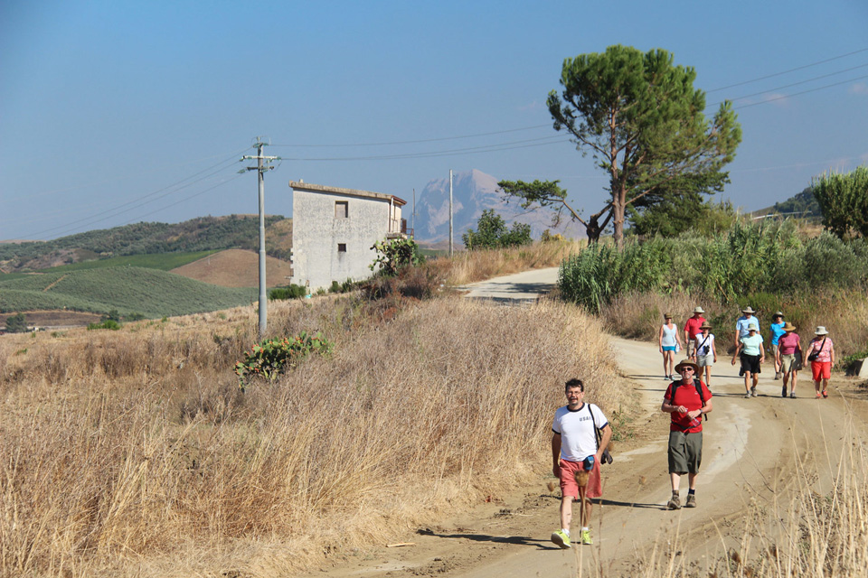 sicily walking tours