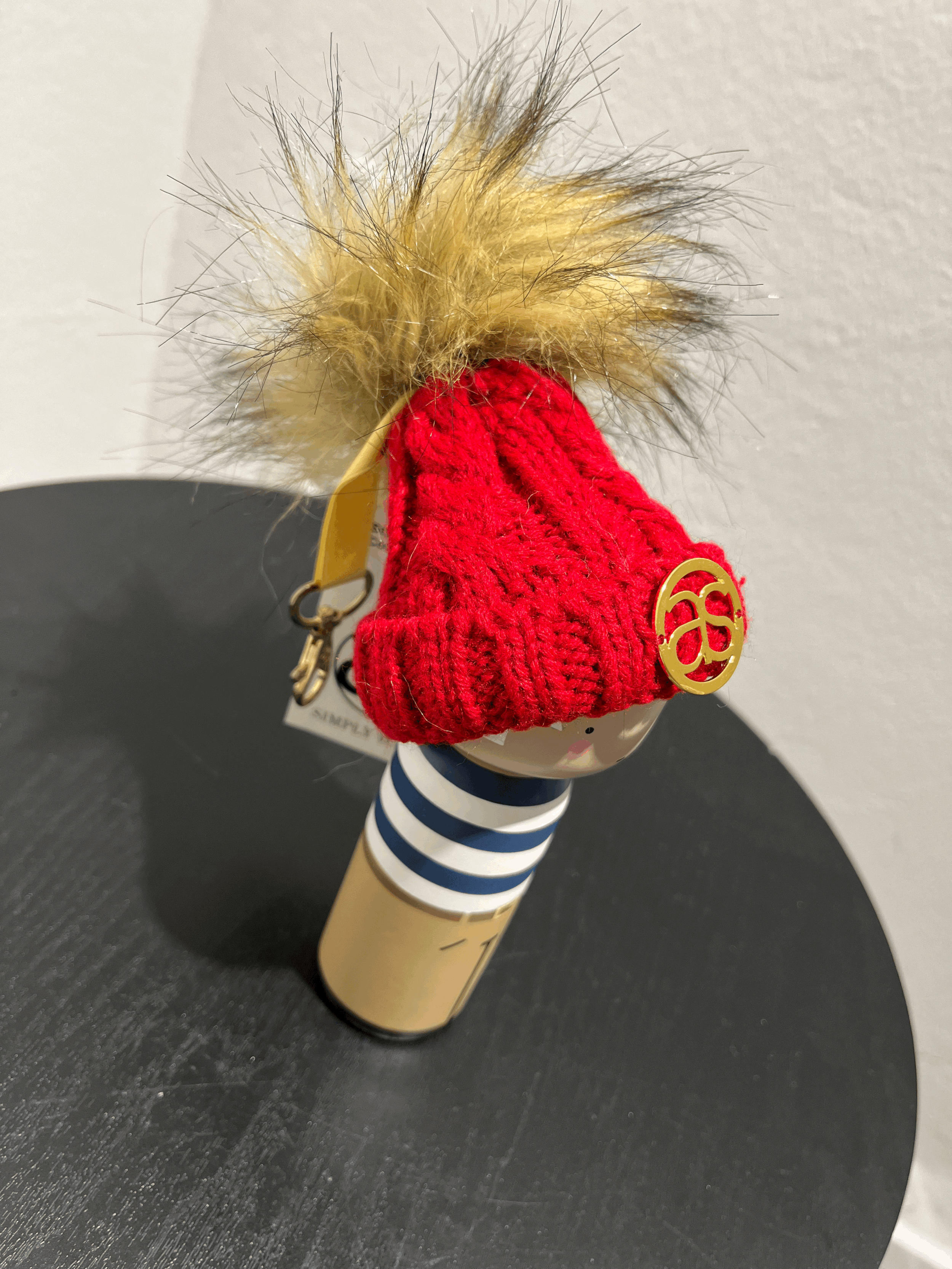 ALYSSA SCHWARZ | "Keychain"