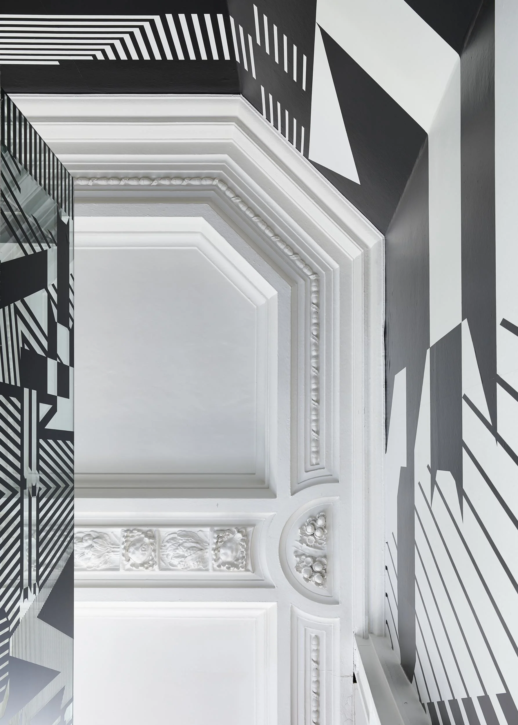 DAZZLE, V&A MUSUEM: PENTAGRAM