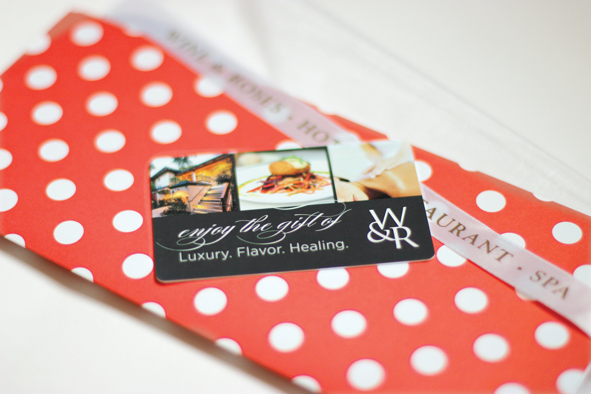 photo of wine and roses gift card
