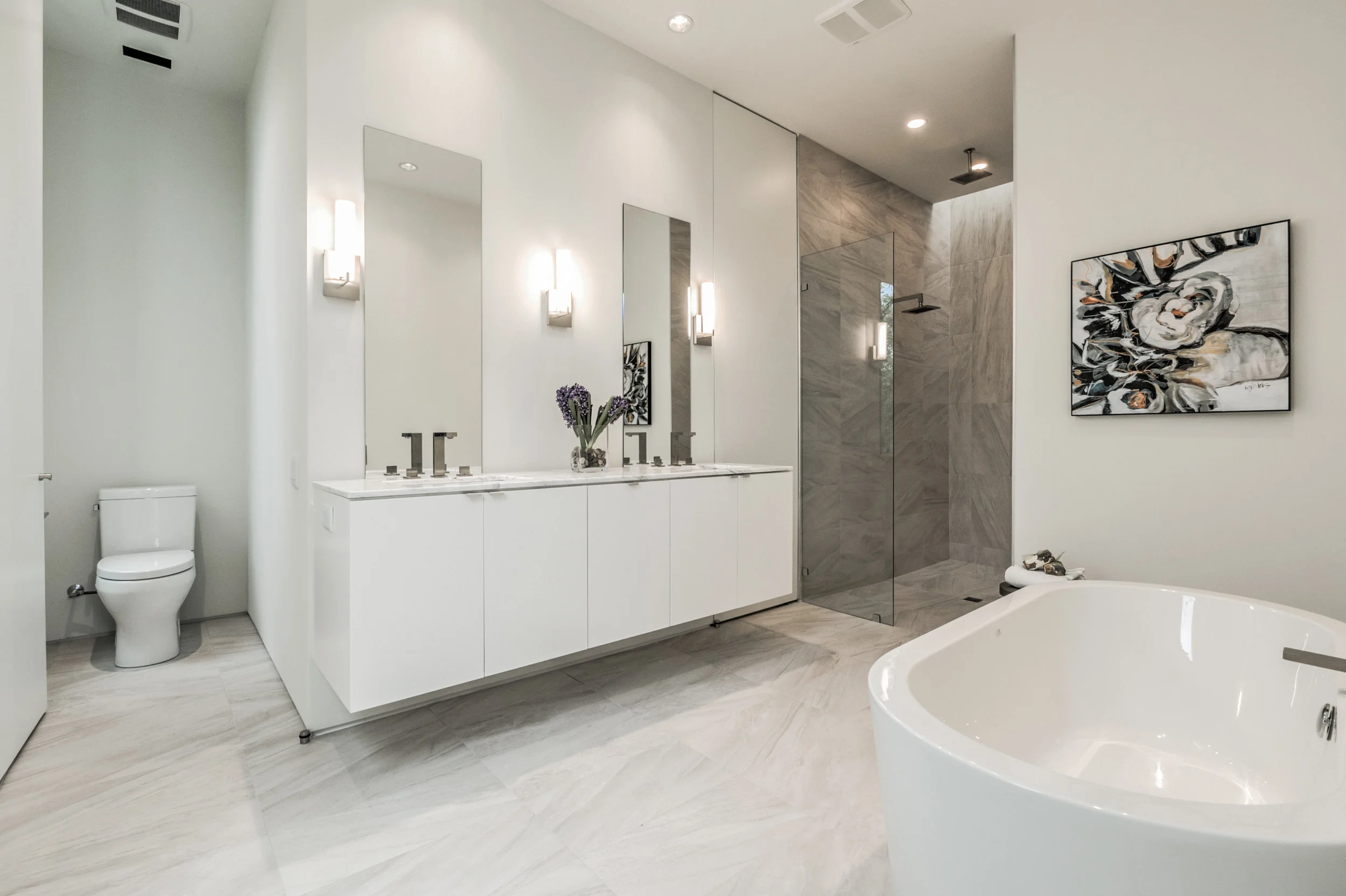 Master Bathroom Custom Cabinetry  - Dallas, Texas