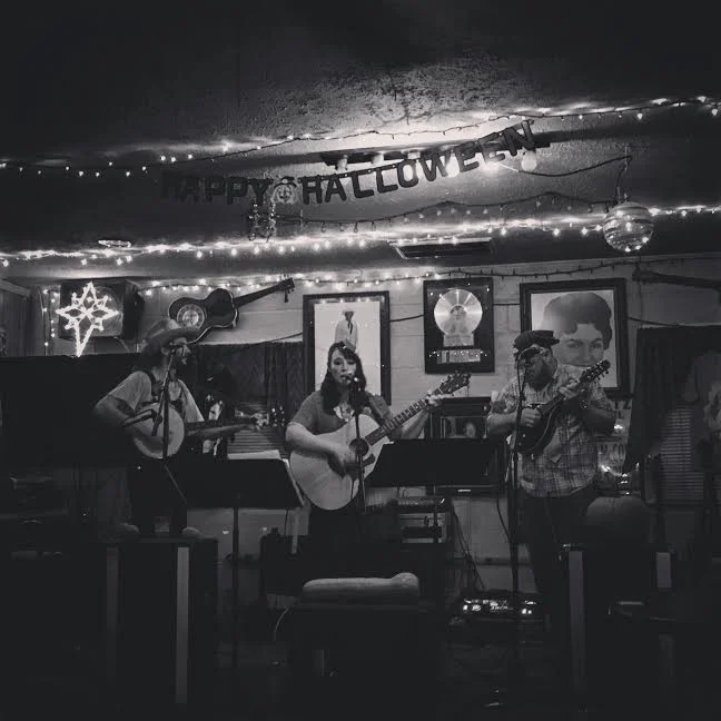 Steve Kirk: Through his music, Steve Kirk explores emotional depth in simple moments with the classical guitar or layered electric guitar. His music is meditative, creating music that explores our living complexity through musical story-telling. He …