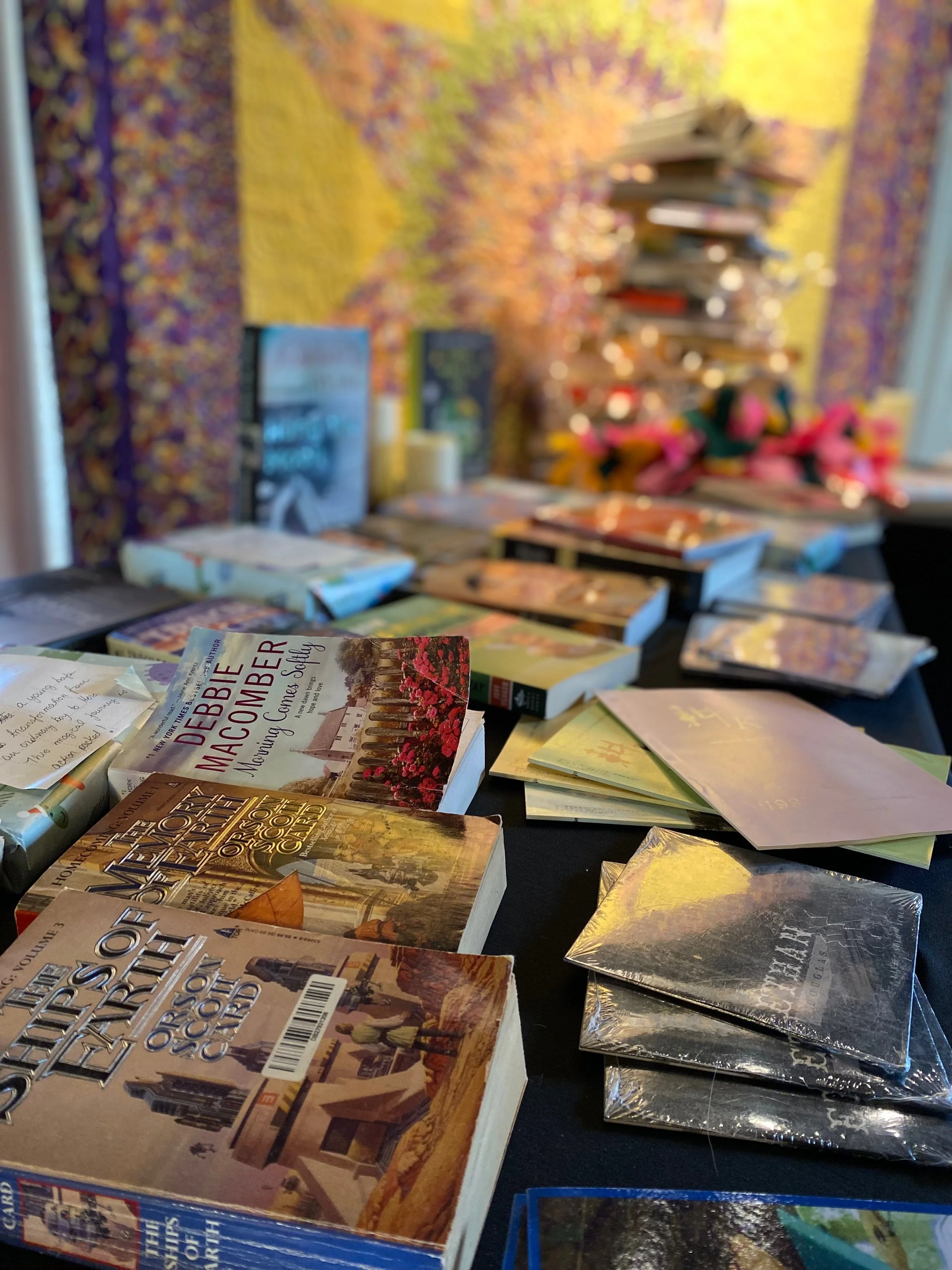 Jolabokaflod: Icelandic Book Exchange 