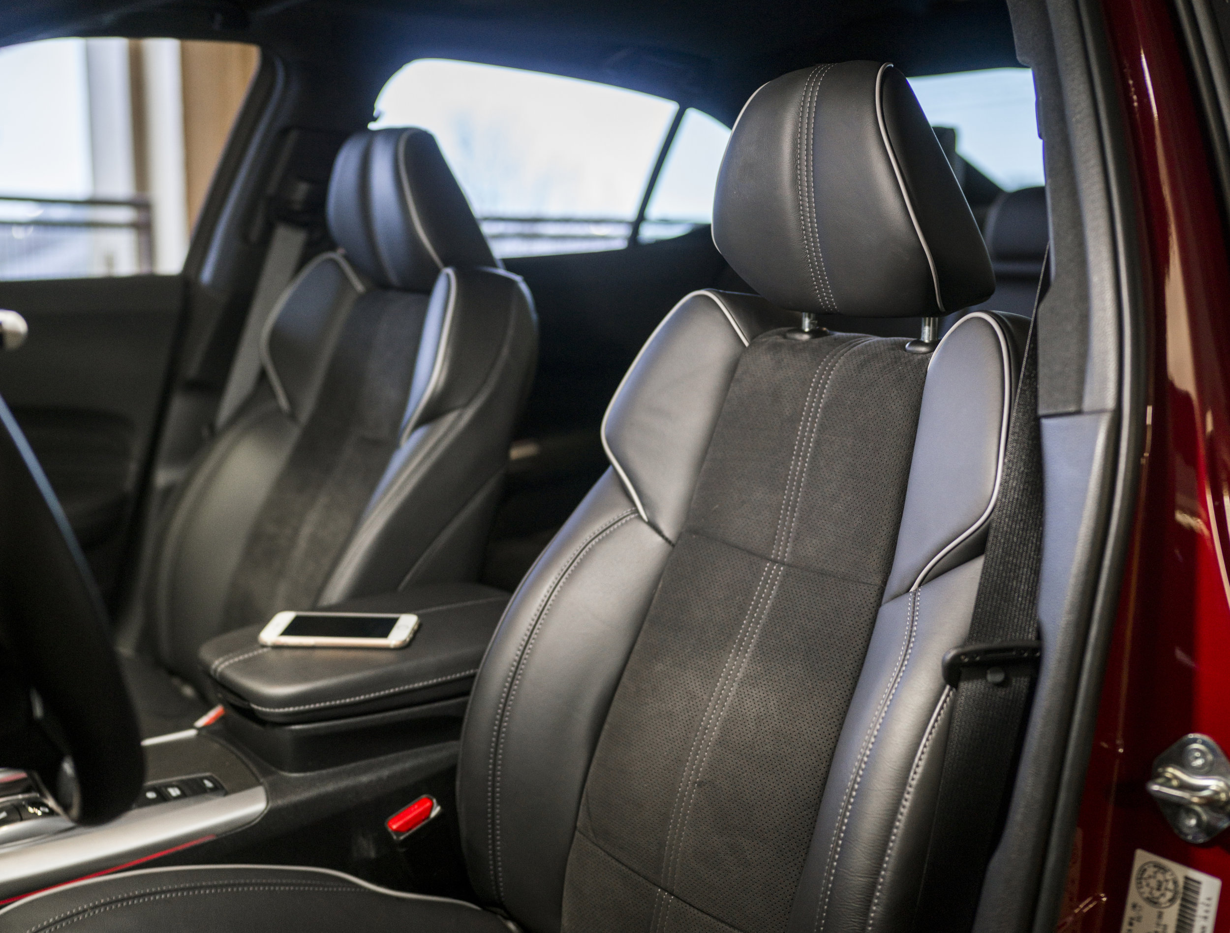 tlx_front_seat.1001.jpg