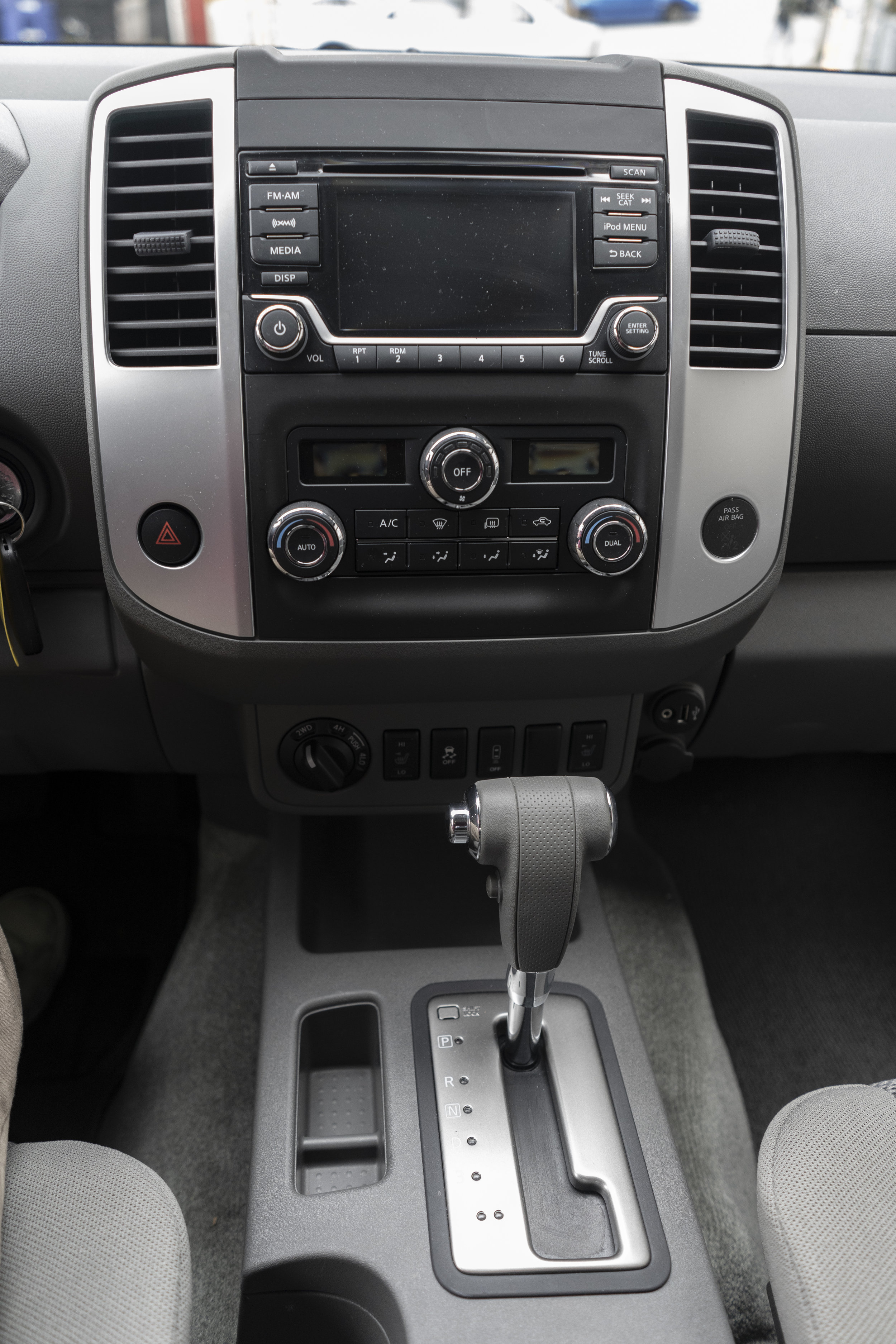 nissan_frontier.1013.jpg