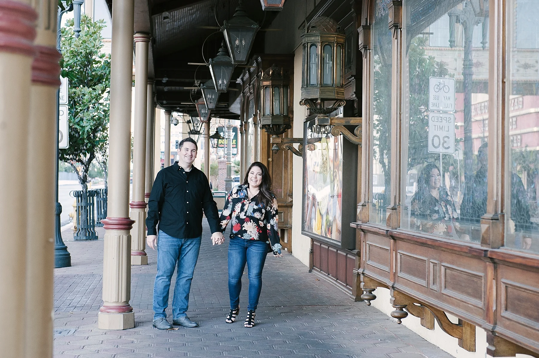 Downtown_Las_Vegas_Engagement_Photos-01-2.jpg