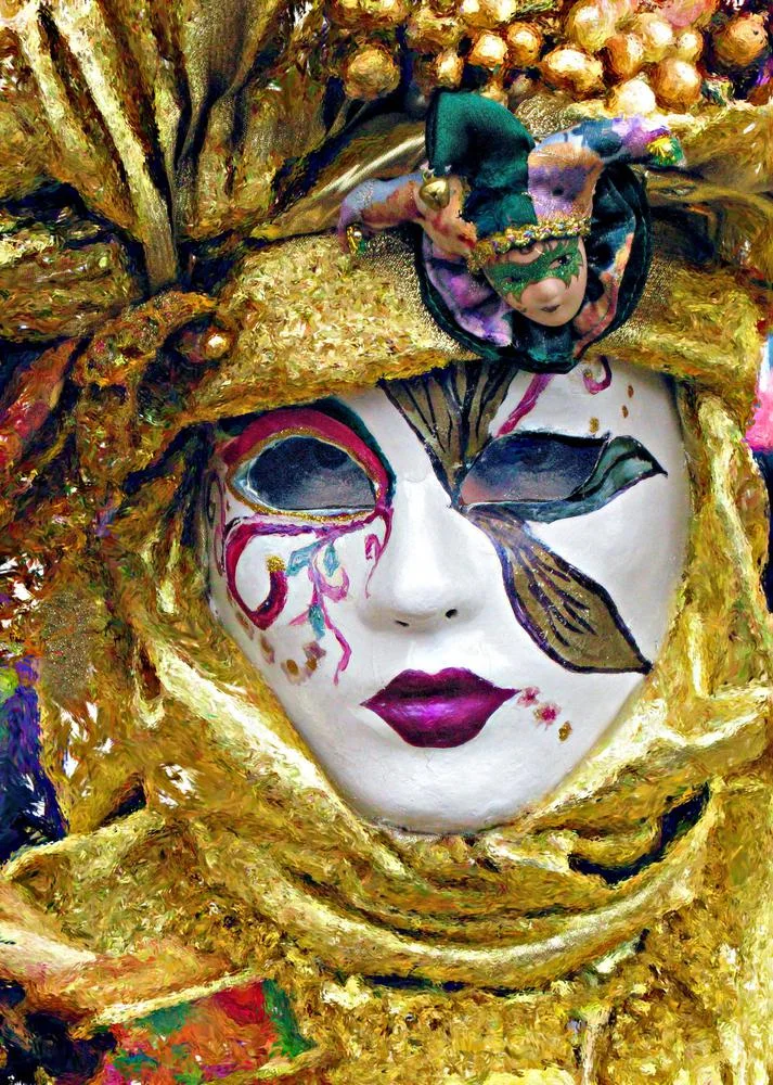 carnevale-costume-and-mask-3.jpg
