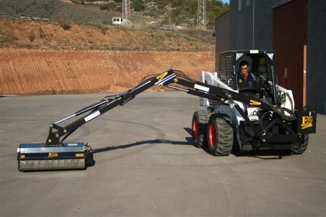 Boom Mower_SkidSteer_Bobcat_1.JPG