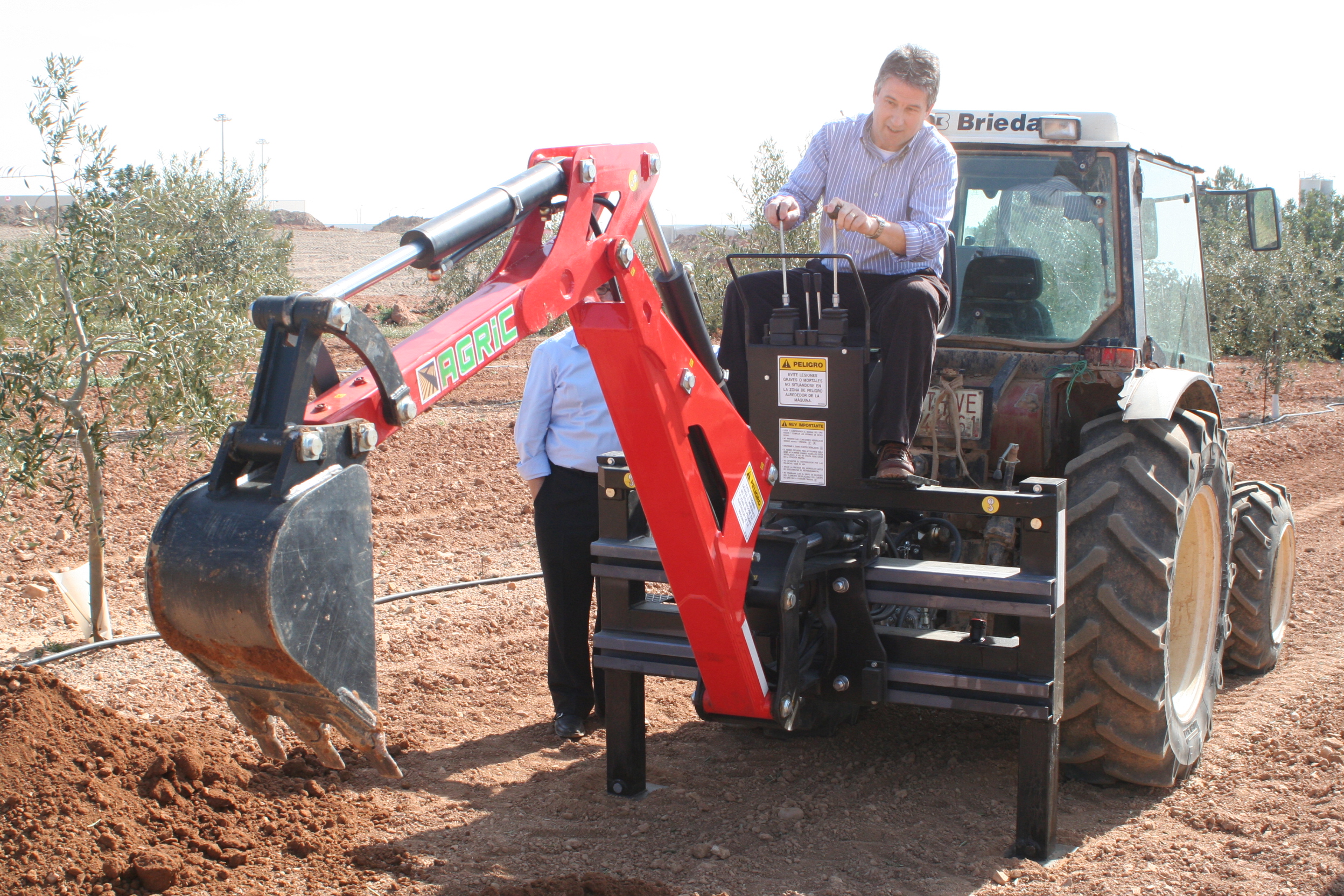 OP 02A Backhoe_Tractor_Agric_3.JPG
