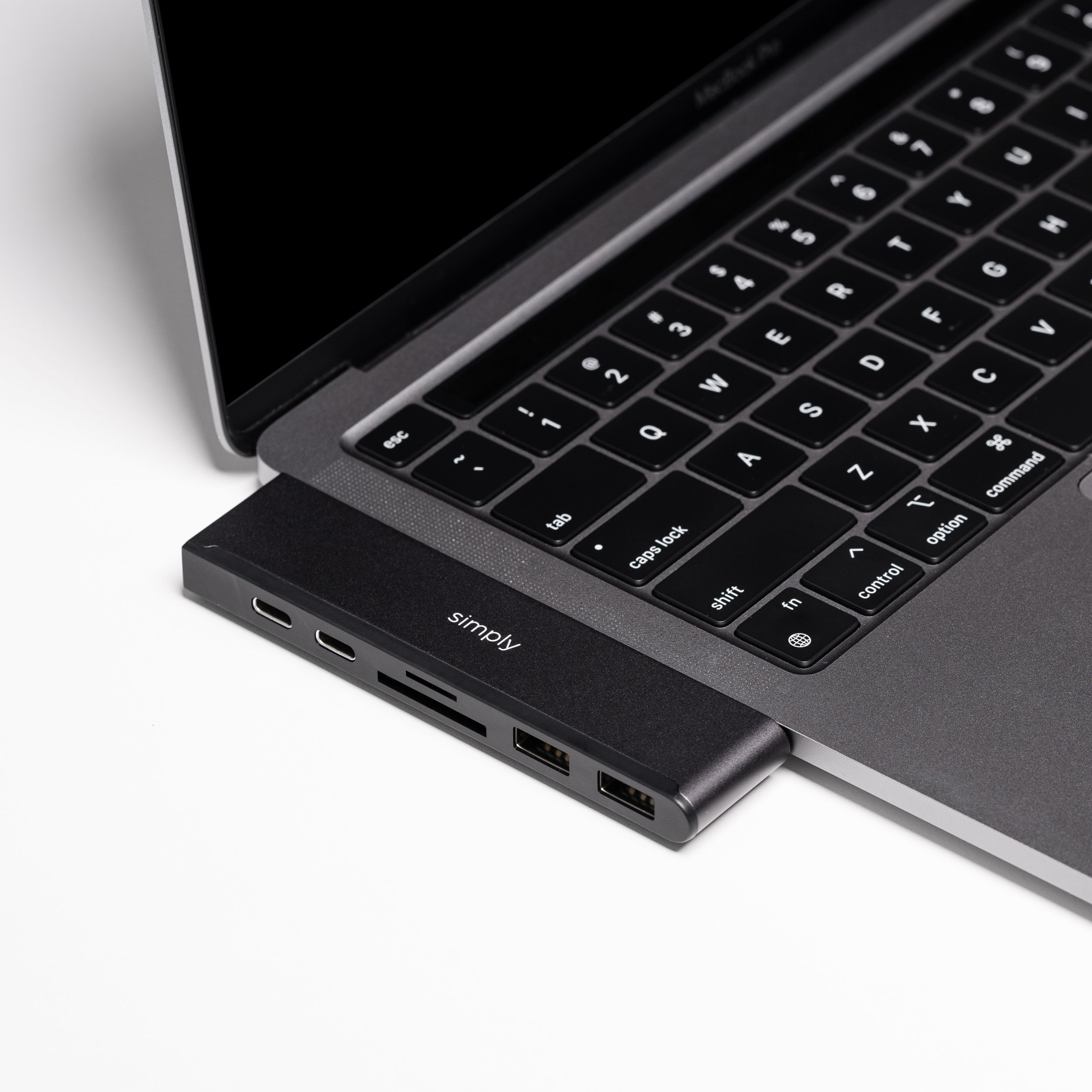 USB-C_Multiport_Adapter_-1.jpg