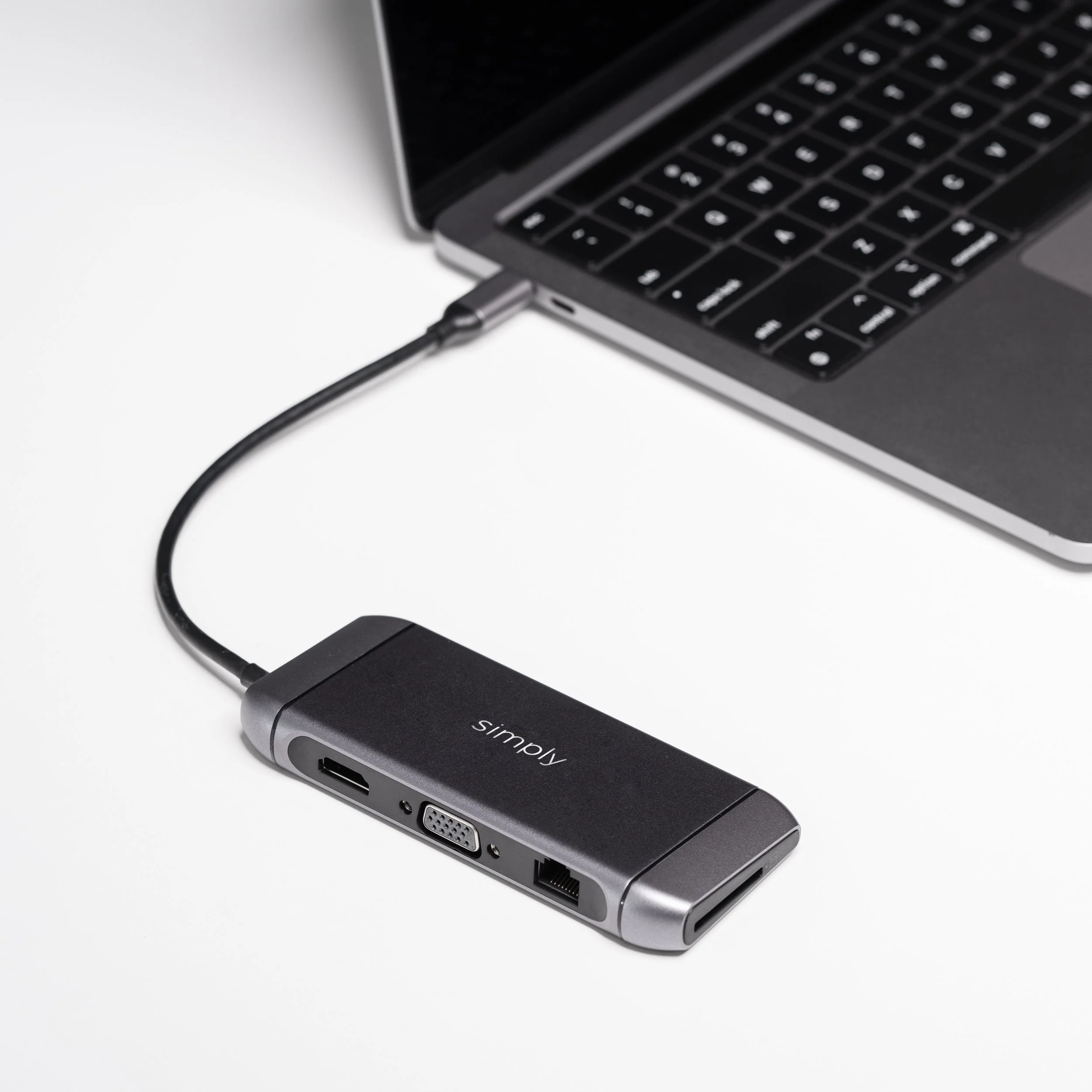 USB-C_Multimedia_Adapter_-1.jpg