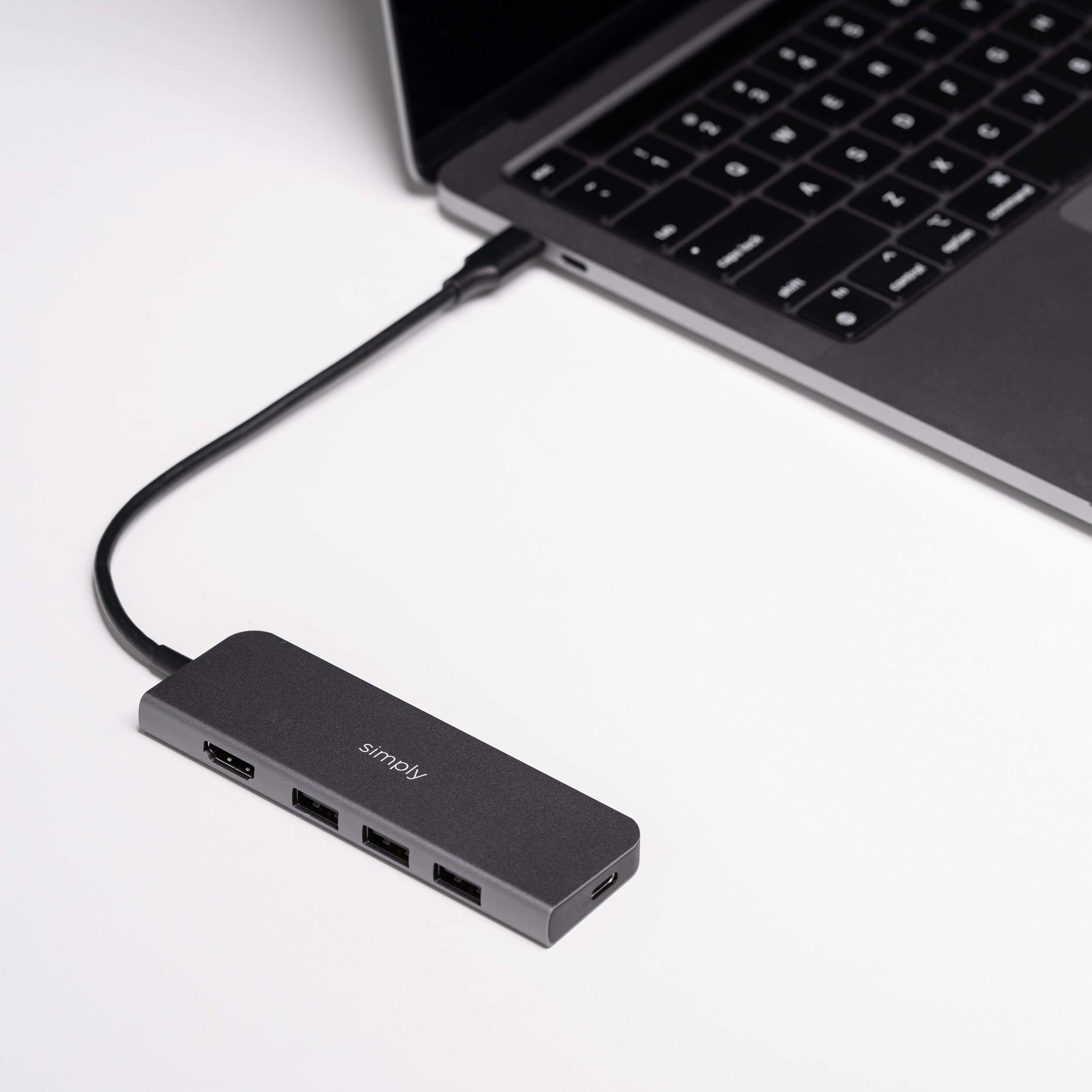 USB-C_Hub_Adapter_-1.jpg