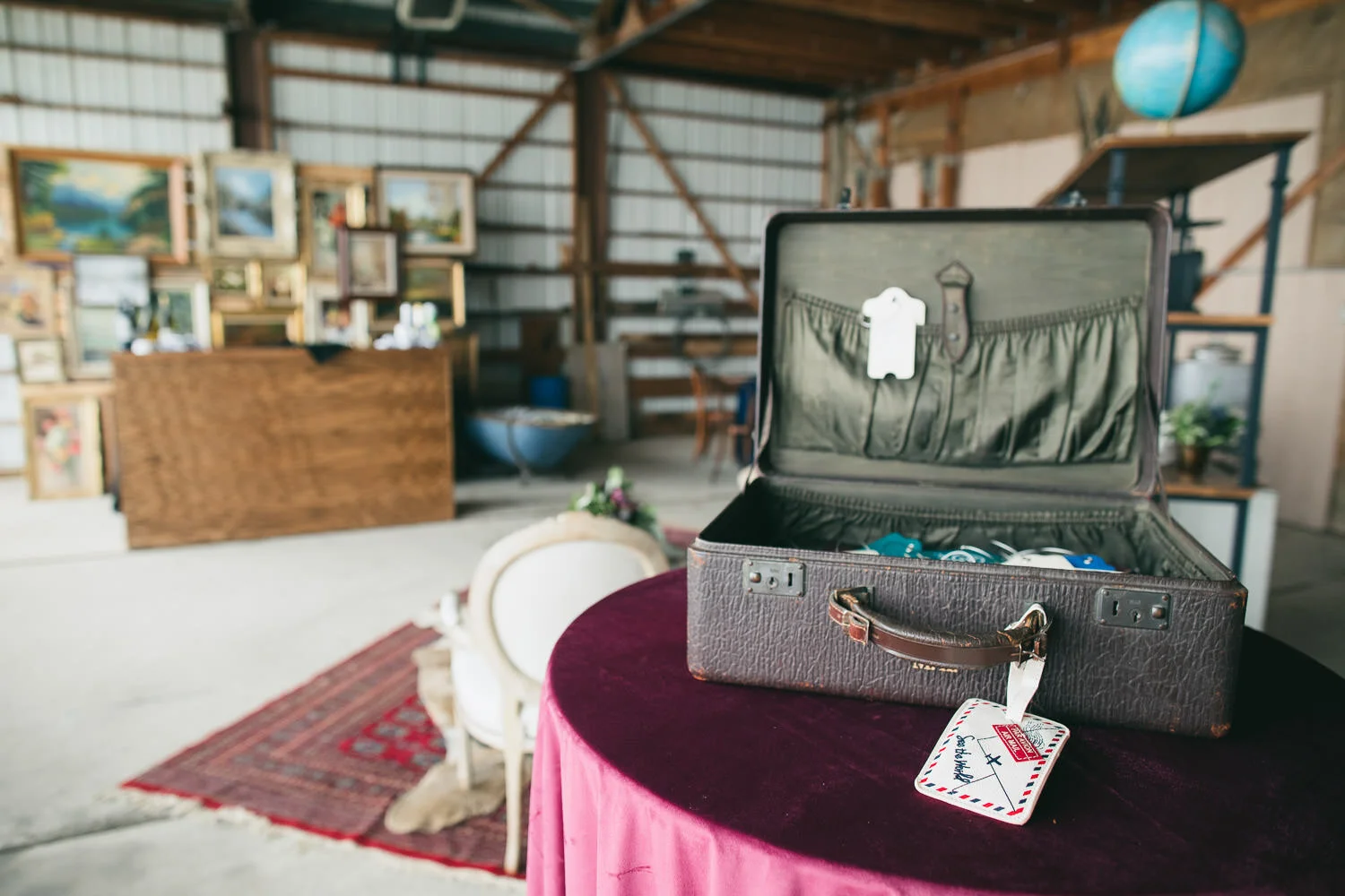  vintage suitcase  detail 