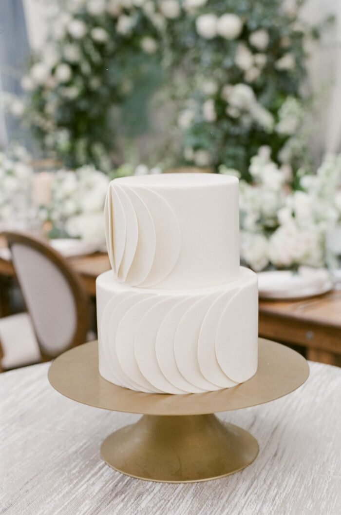 chicago-illuminating-co-small-wedding-cake.jpeg