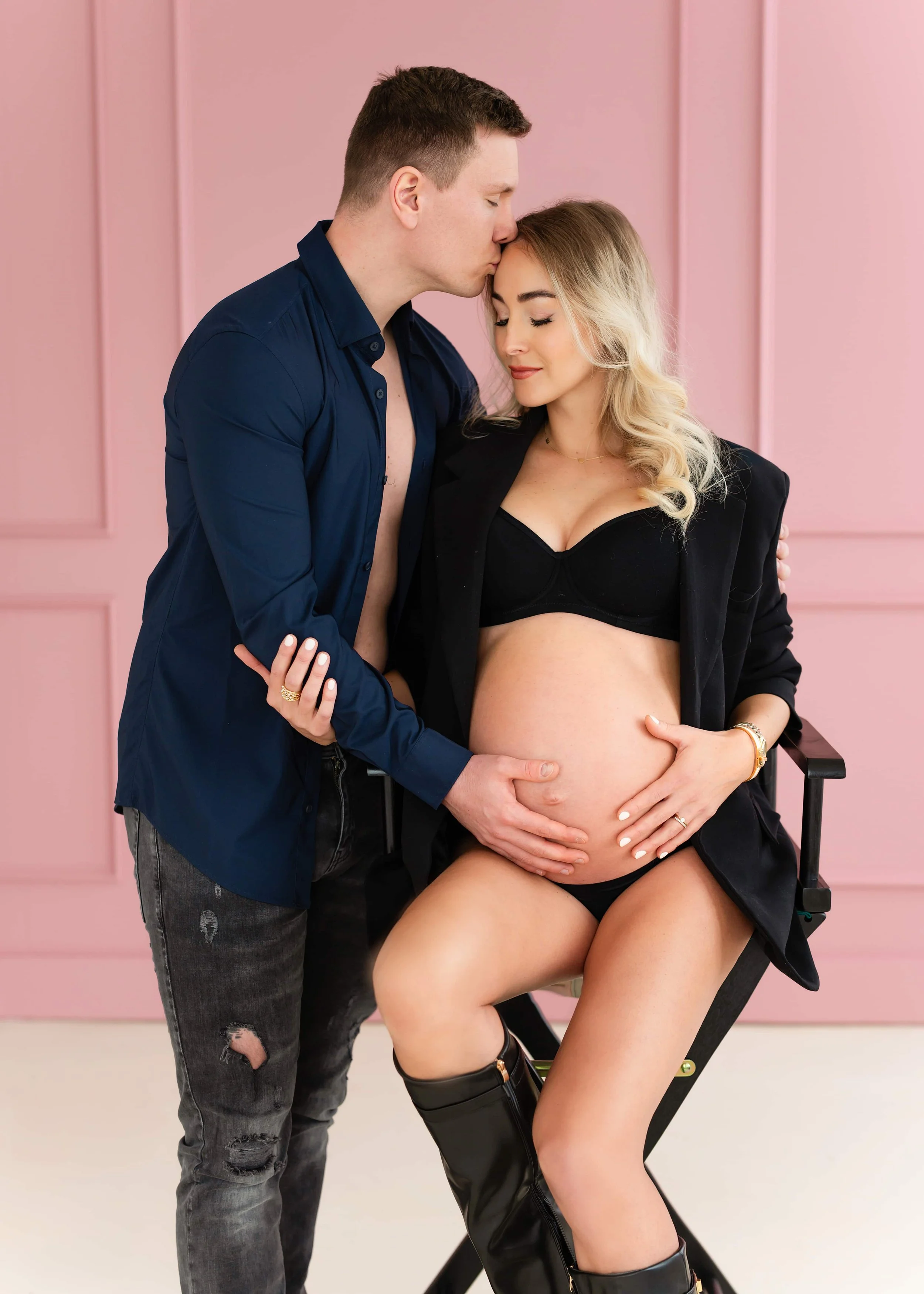 couple maternity metro detroit.jpg