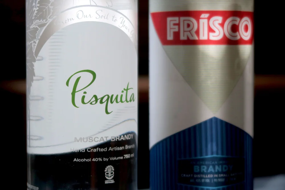 Pisquita and Frísco Brandy.
