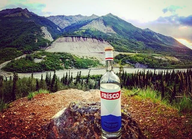 Oh hey Alaska you look purdy 😉 Our buddy Phil may not be on insta but he's making some wild berry Fr&iacute;sco punch tonight! #friscofriends #getoutside #havemorefun
