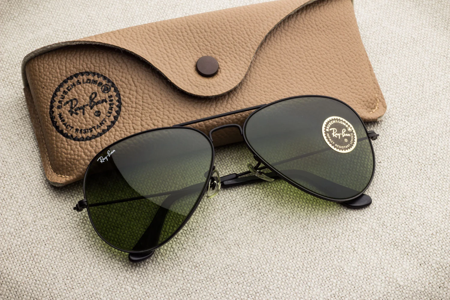 Not produced anymore since 1999. Vintage Ray Ban by Bausch & Lomb. Find out more on www.bantheray.com