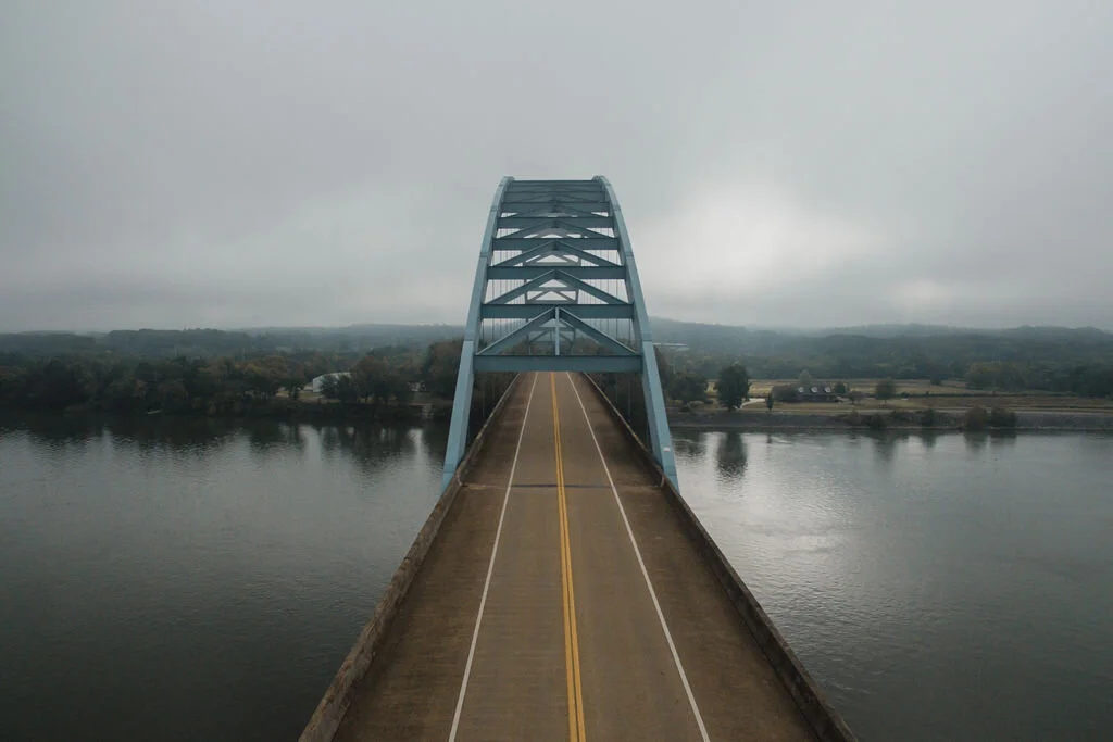 Bridge-over-Tennessee-River.jpg
