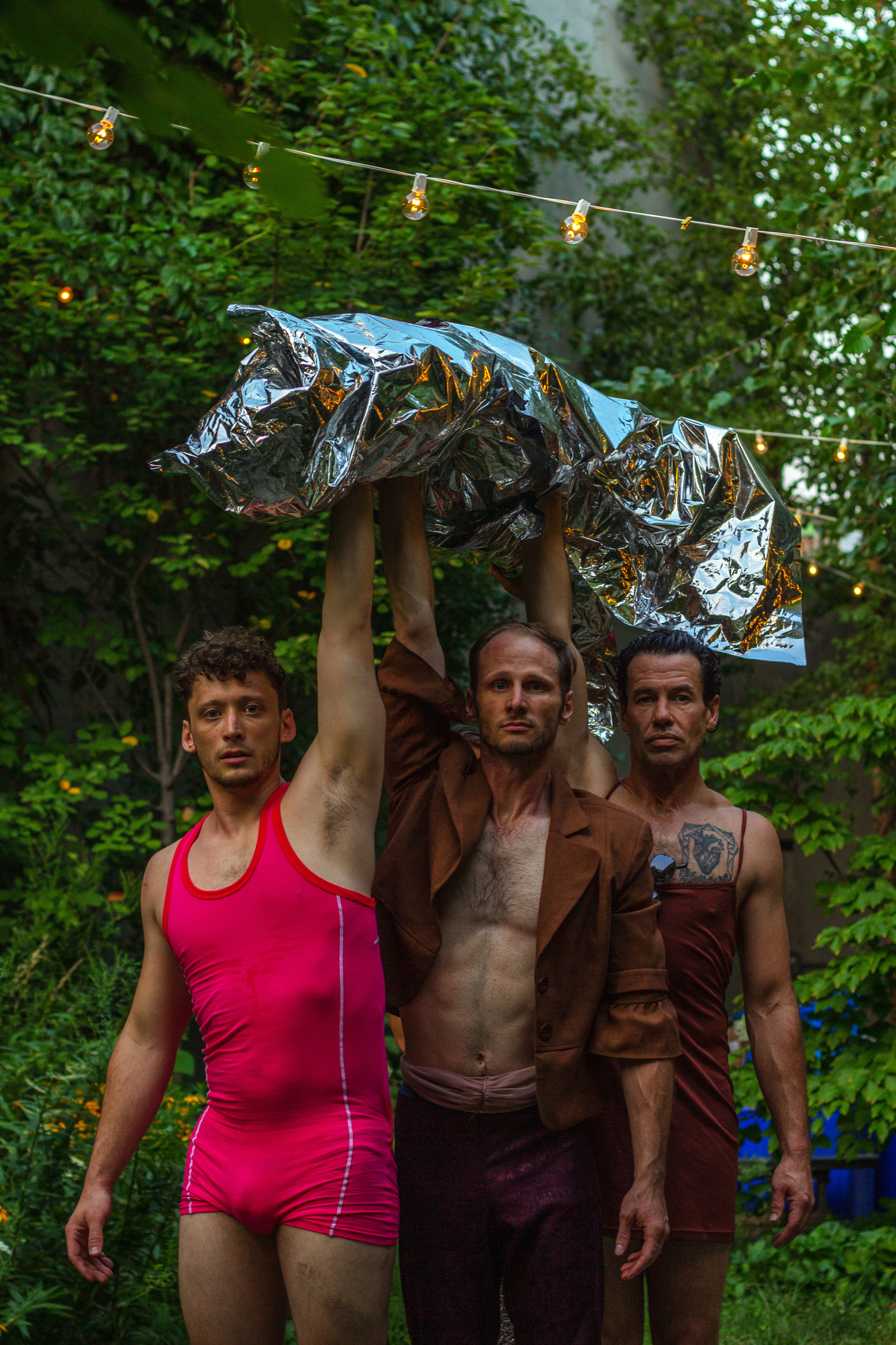 Almanac_JeanneJeanJohnJawn_4_photobyTannerWells.jpg