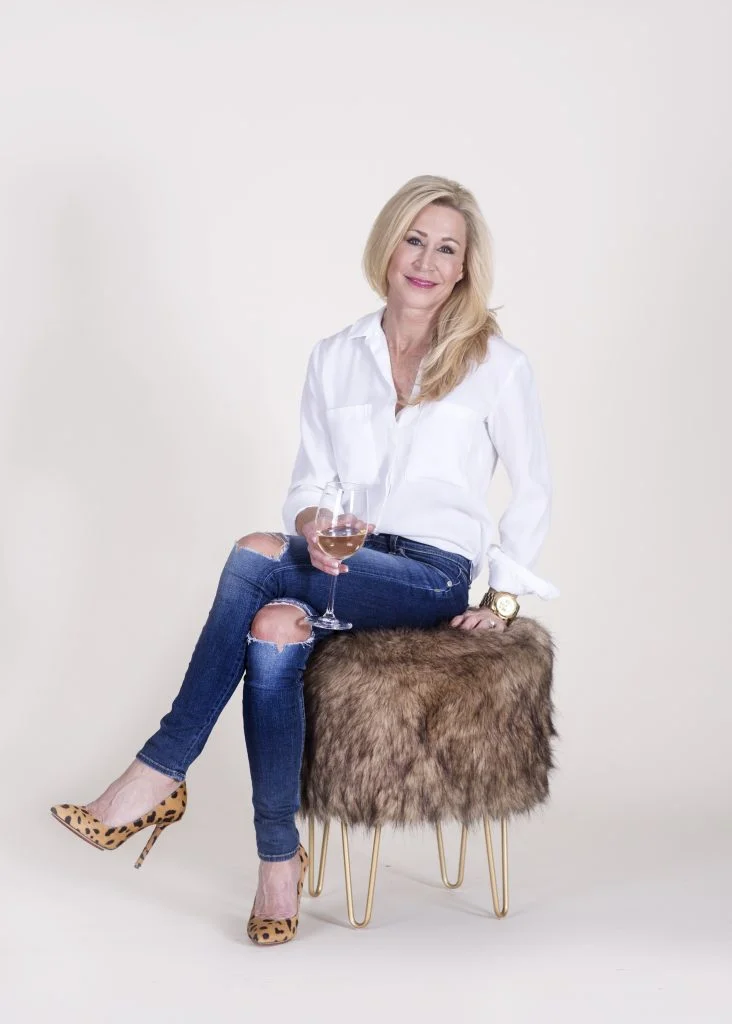 suzanne-7-732x1024.jpg