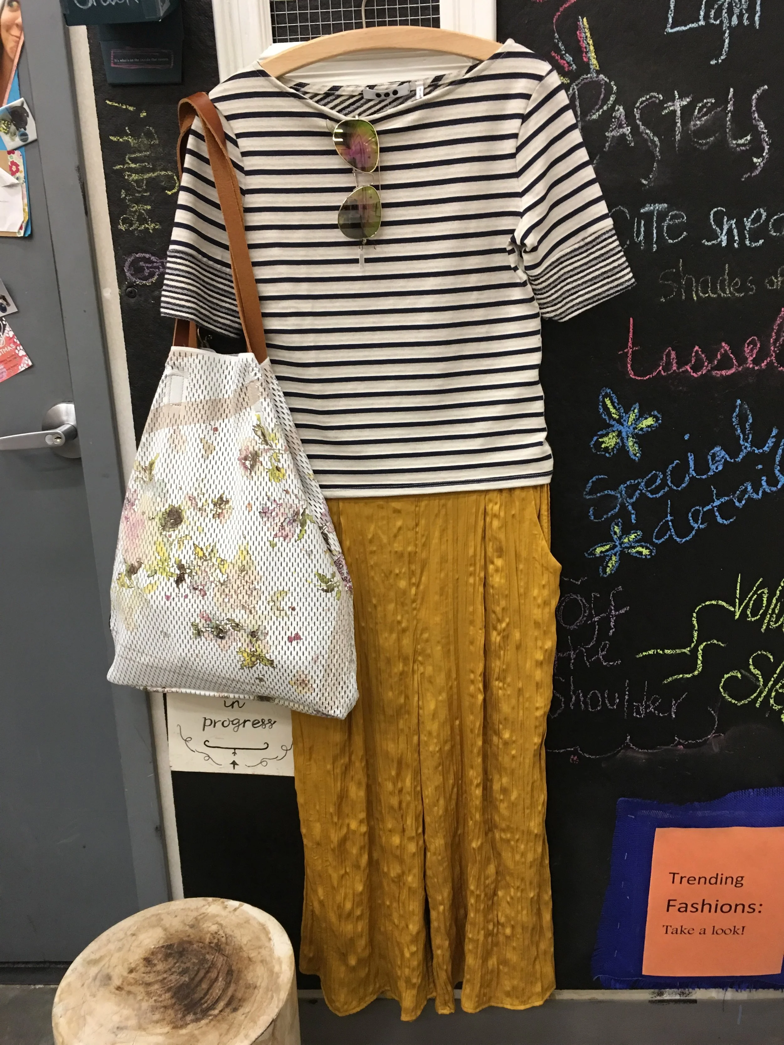 I love this adorable outfit from Anthropologie !
