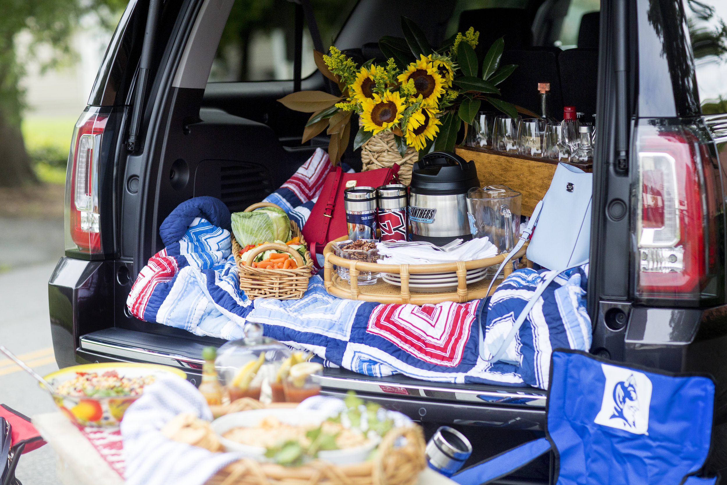 How to Do the Best Tailgate — Crazy Blonde Life