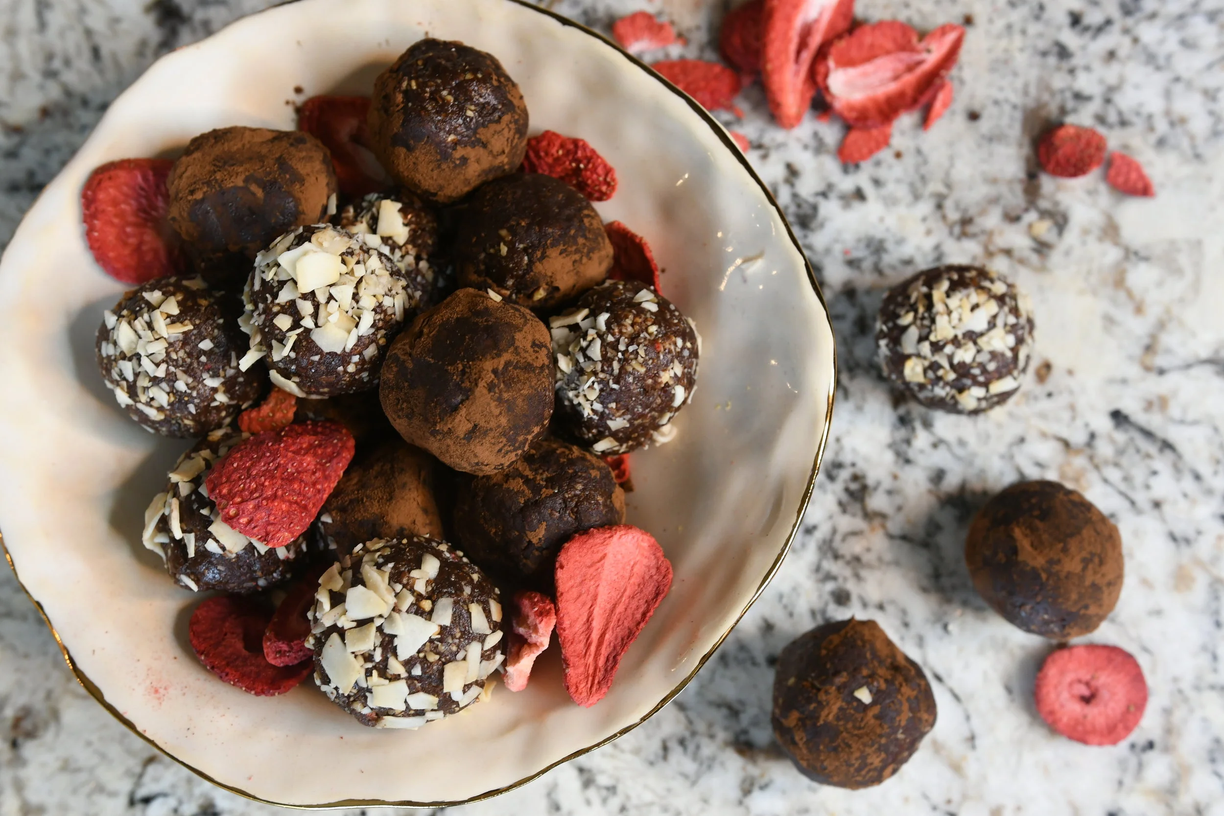 Strawberry Cocoa Energy Balls - Crazy Blonde Life