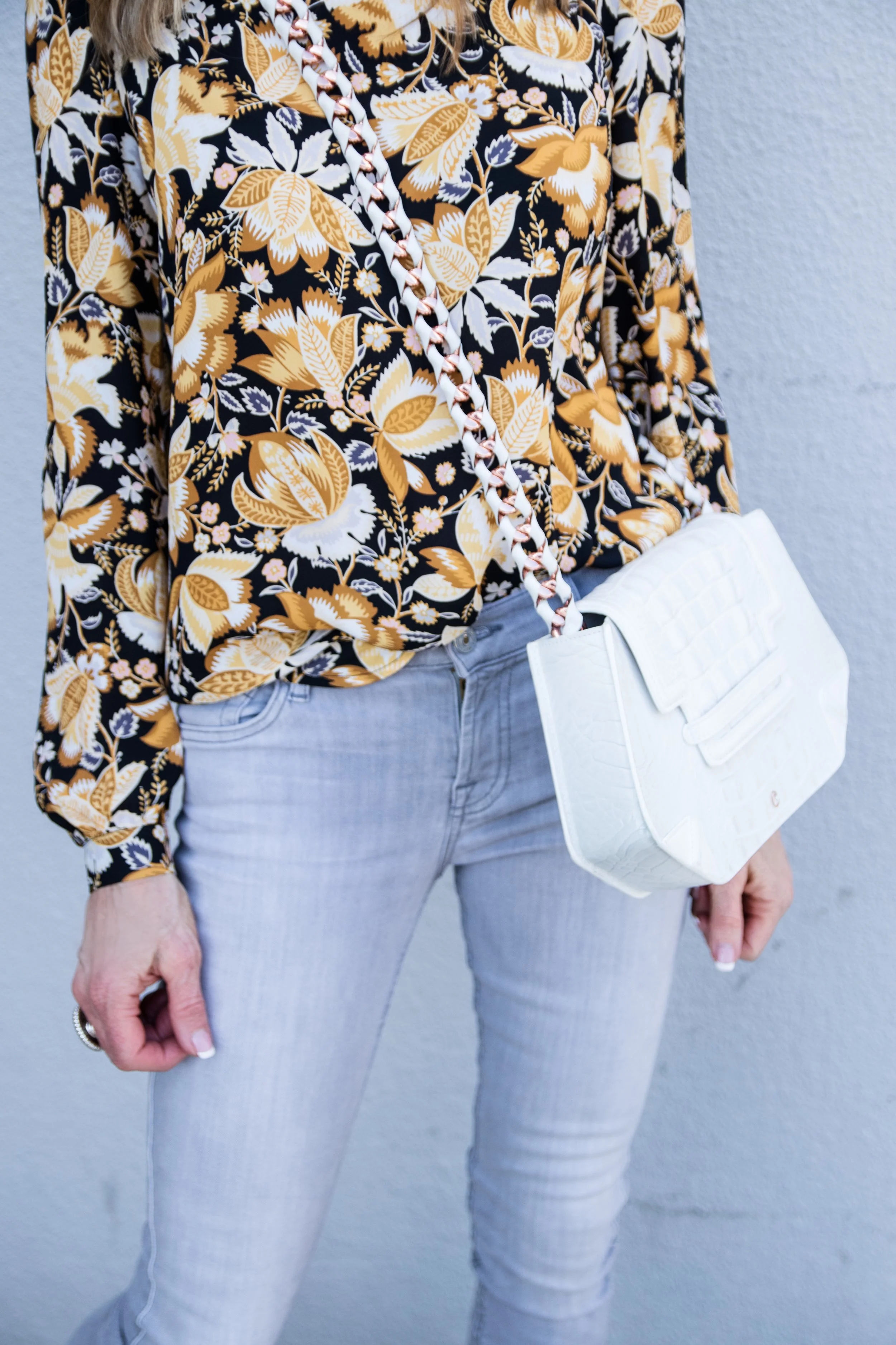 Casual Saturday Outfit - Crazy Blonde Style