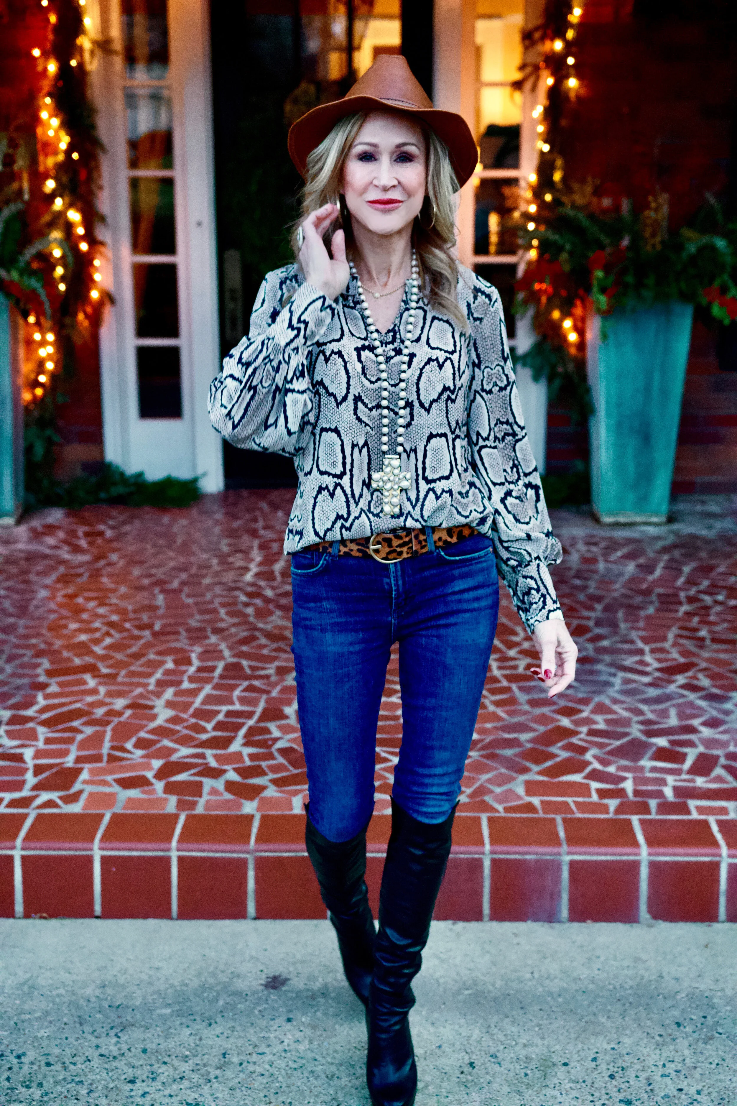 Casual Outfit Idea with Cabi Blouse - Crazy Blonde Life