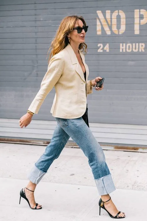 blazer-with-jeans-247792-1516908268968-image.500x0c.jpg