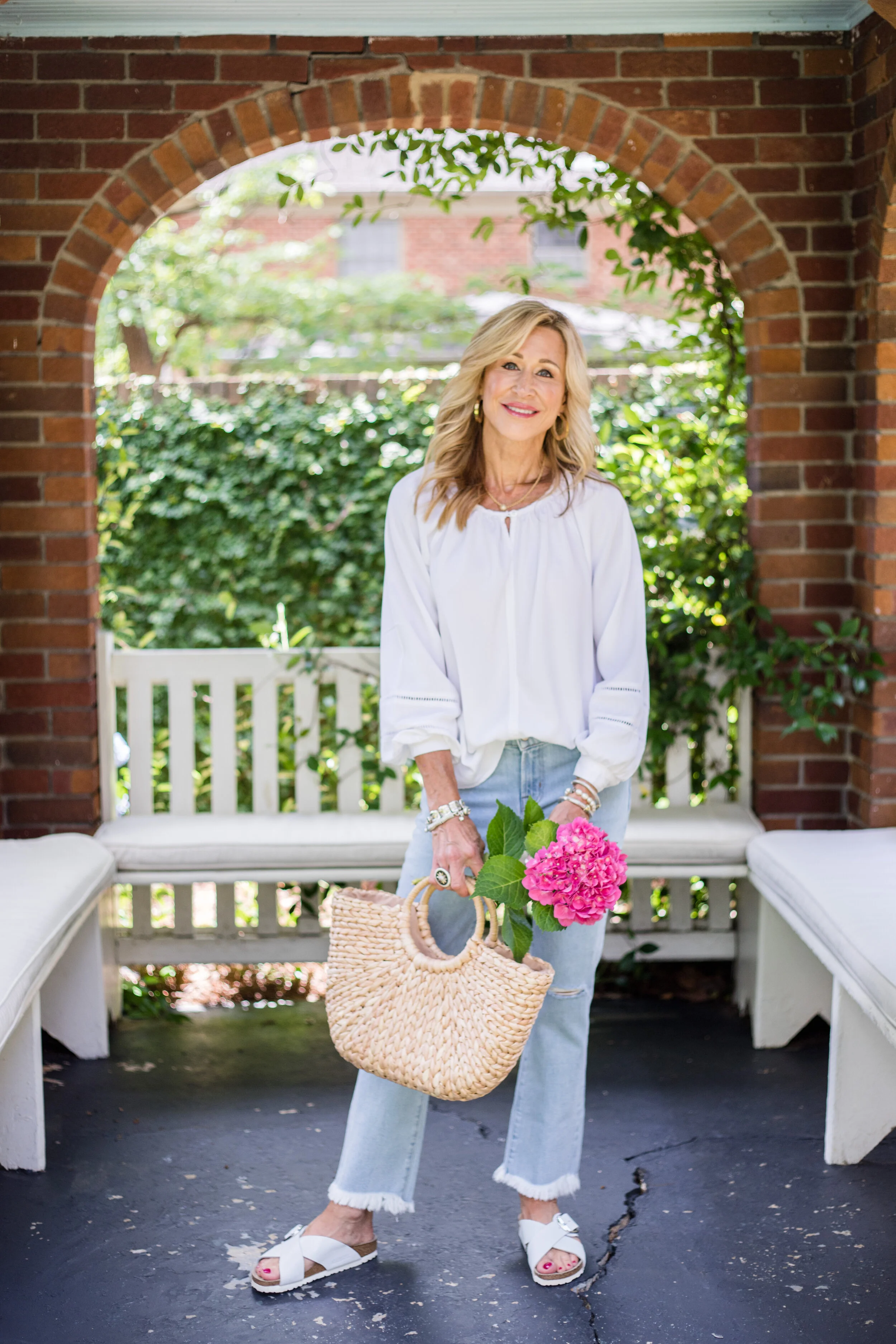 Casual Summer Outfit - Crazy Blonde Life