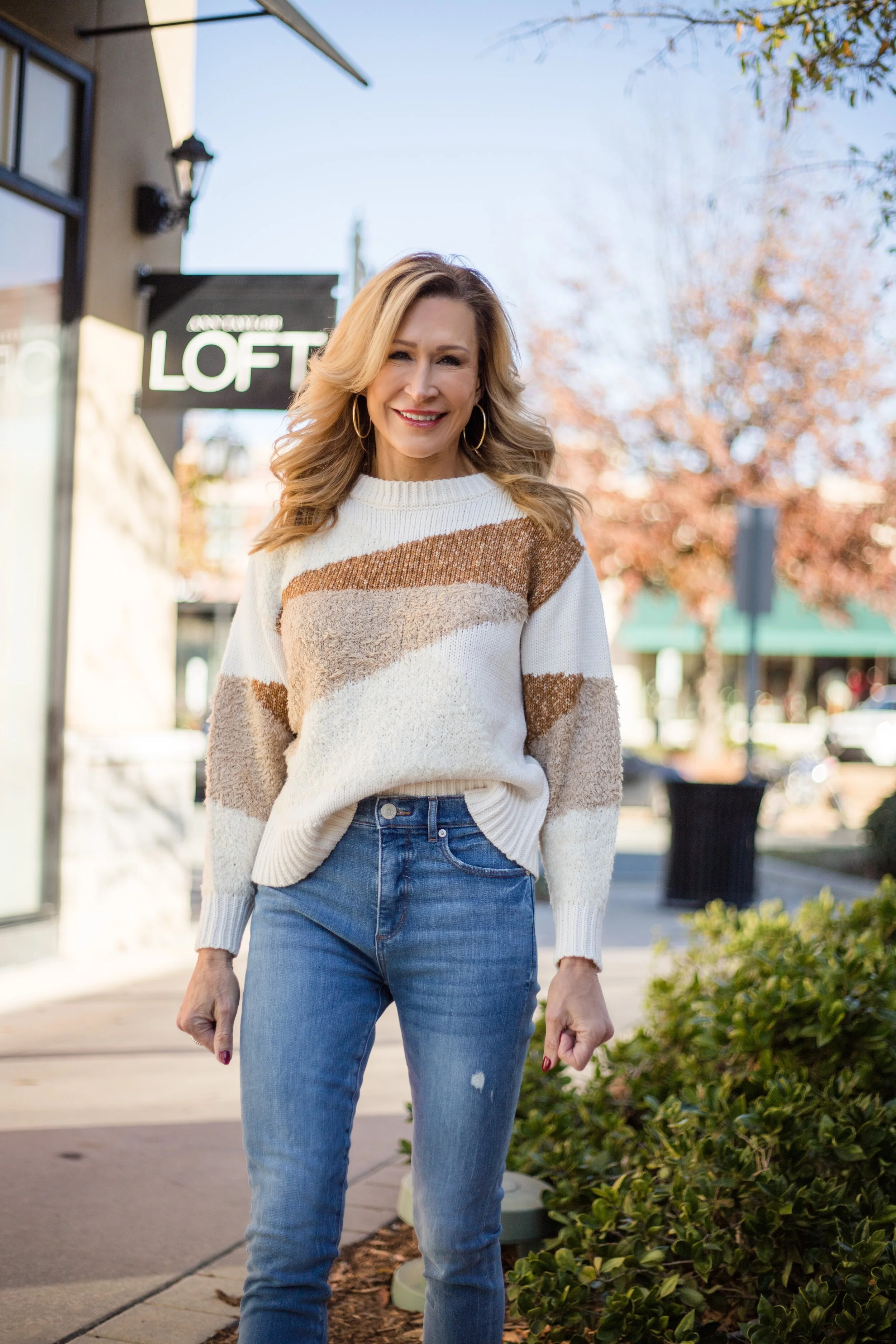 Loft Holiday - Crazy Blonde Life
