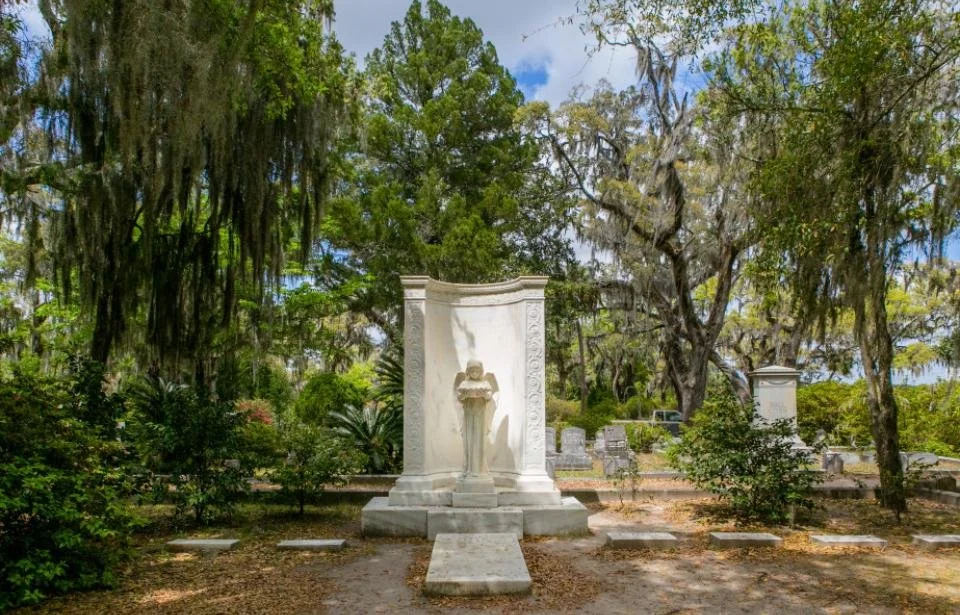 listing-6129-bonaventure-cemetery-grave-savannah-ga0-67e31ad15056a36_67e31d07-5056-a36a-08b607a6919507c8.jpeg