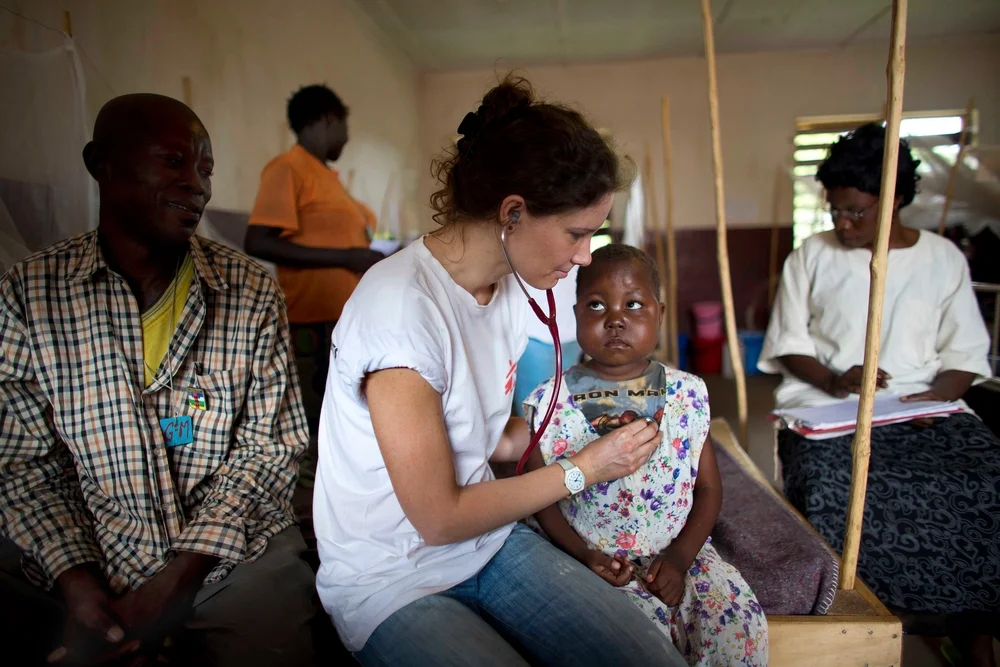 MSF tropical doctor Florien Oudenaarden in CAR. © Ton Koene/MSF