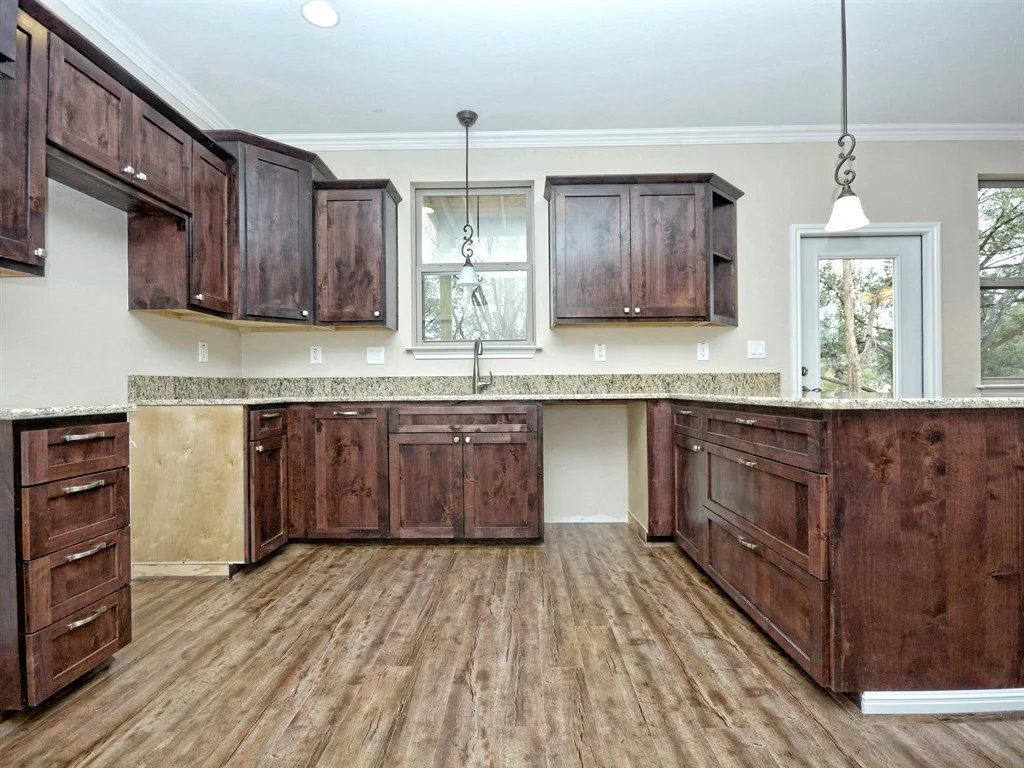 Brooke kitchen 2.jpg