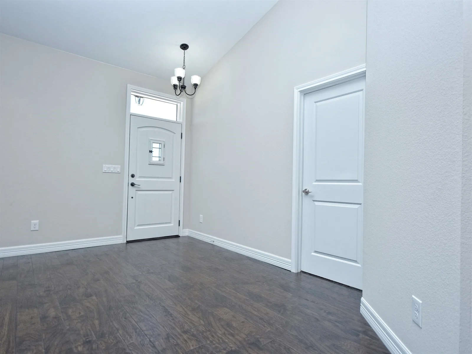 008_Foyer.jpg