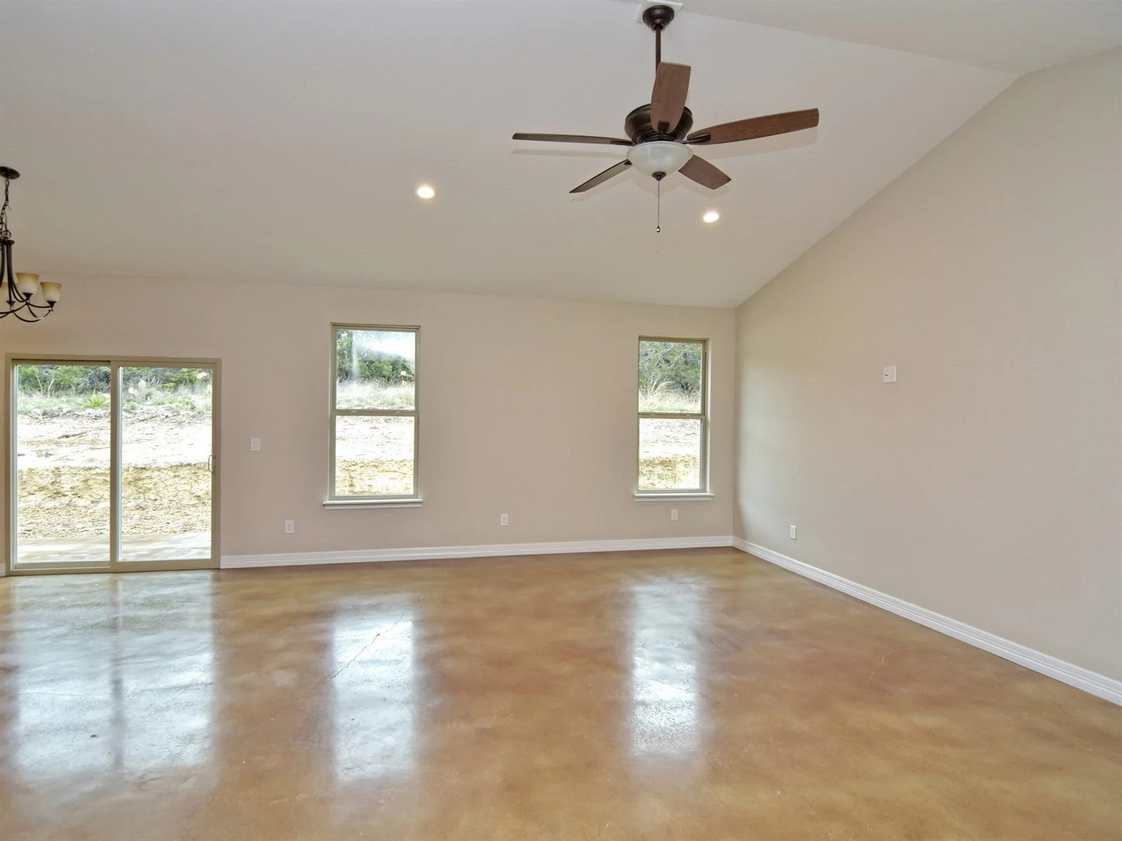 007_Living Room.jpg