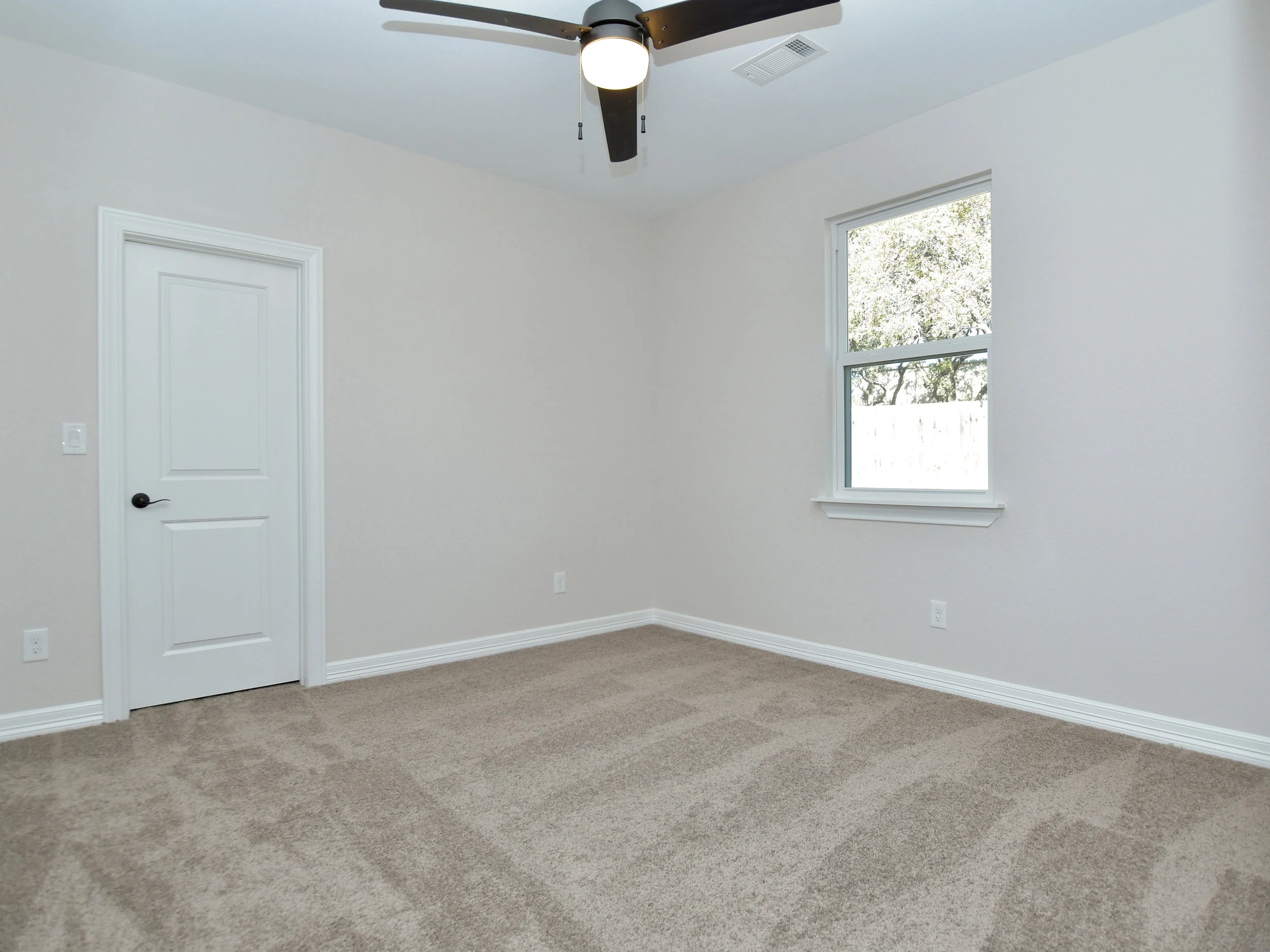 024_3rd Bedroom.jpg