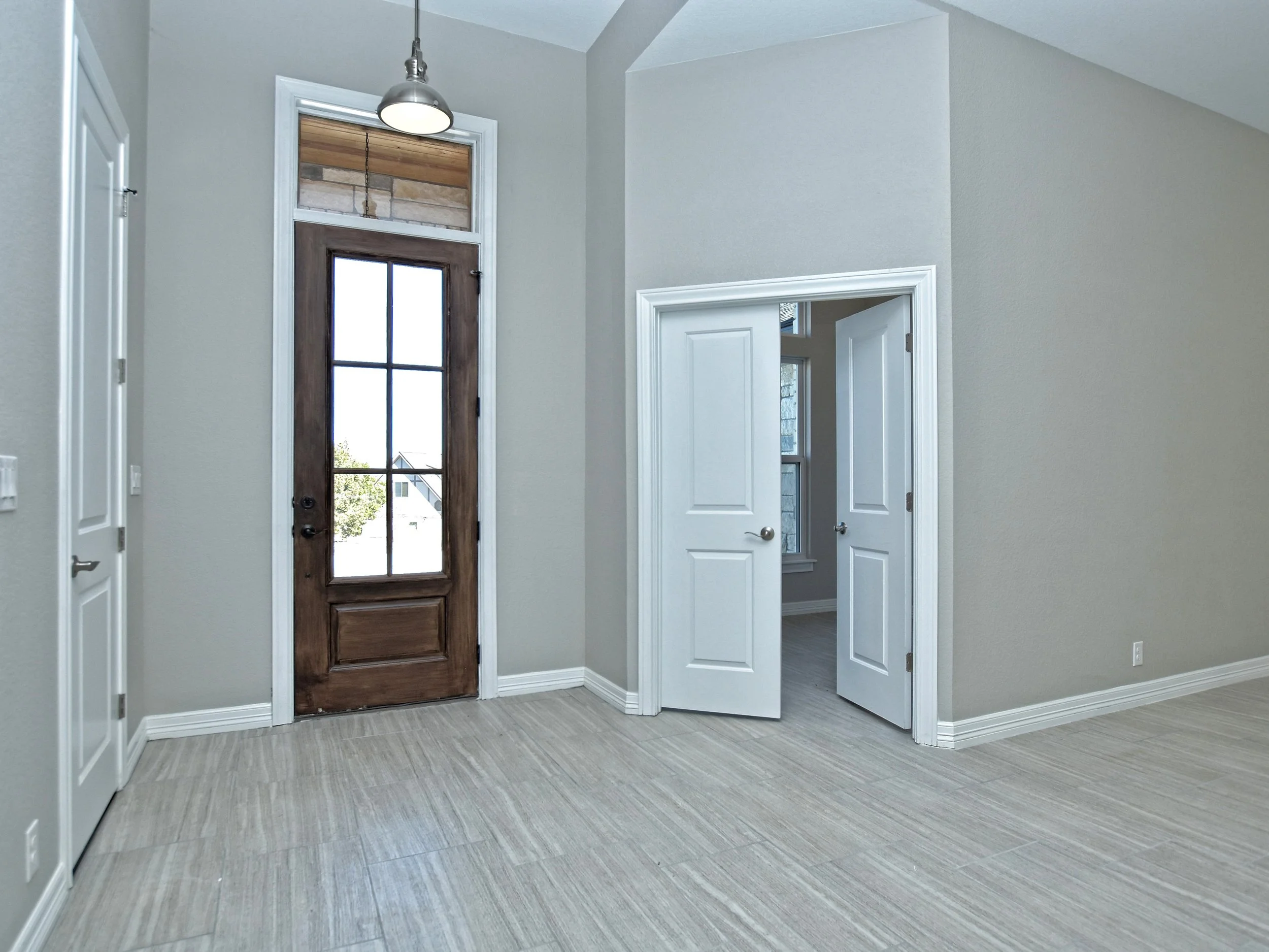 005_Foyer.jpg